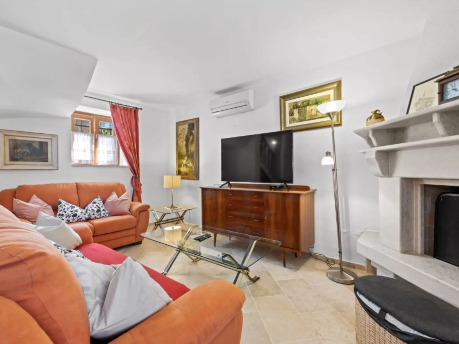 Villa Diana - Drinnen