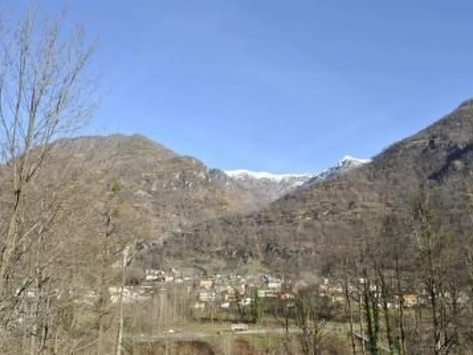 Rustico di vacanza nel nucleo di Moghegno - Draußen