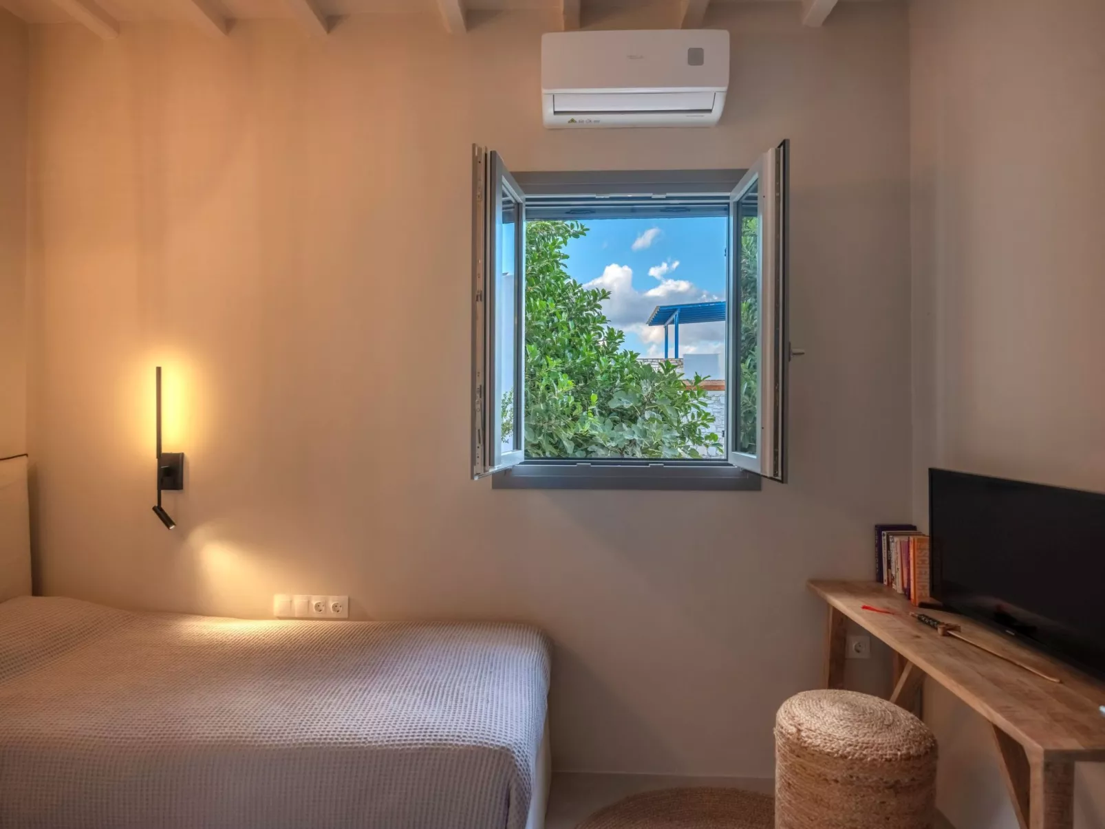 Sunset Gypsy stilvolles modernes Dorfhaus mit Whirlpool - Drinnen