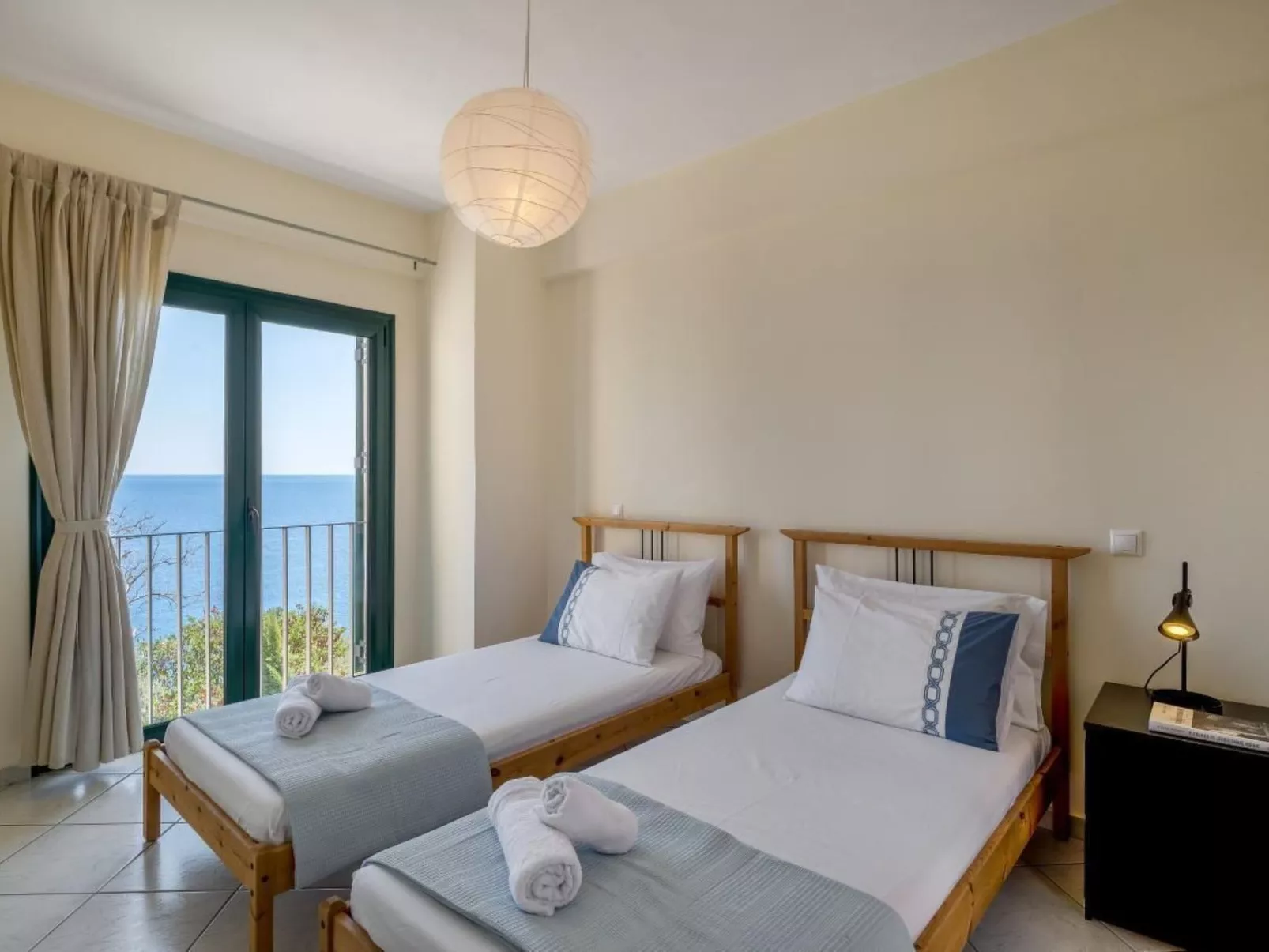 Mahatma Gandhi Villa - Inside