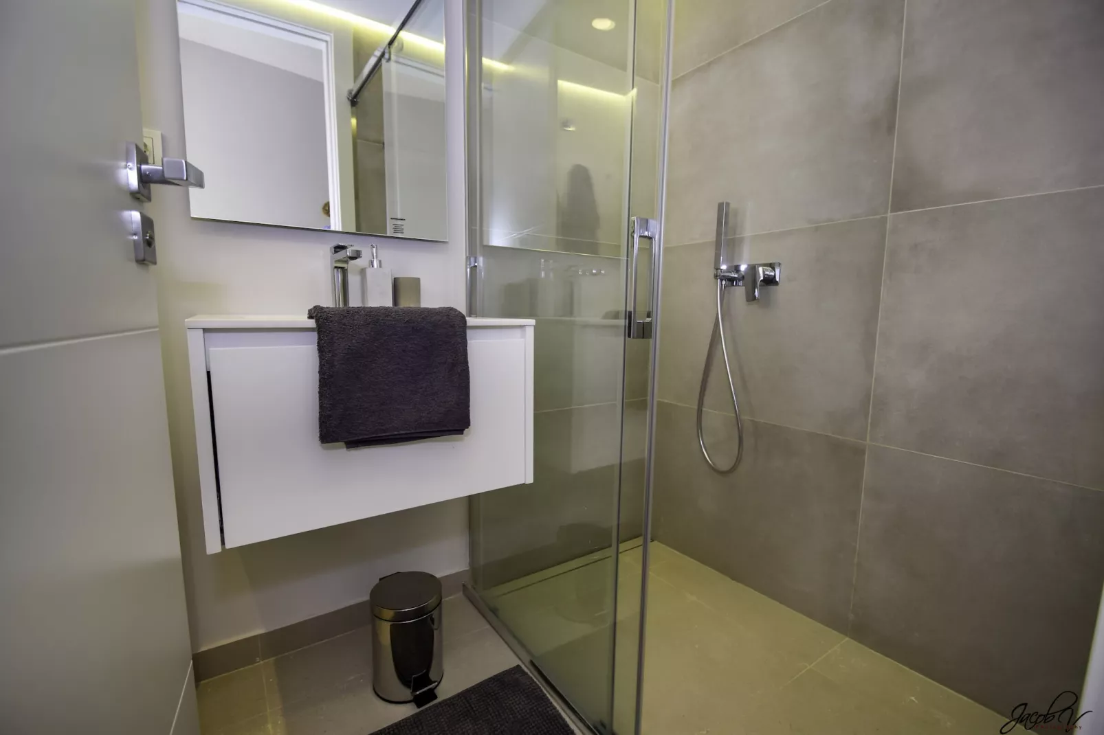 Tranquil Villa with Sea Views & Heated Pool! - Bathroom