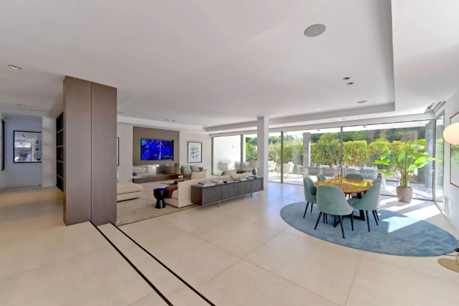 Contemporary & Very Spacious Villa Puerto Banus - Living room