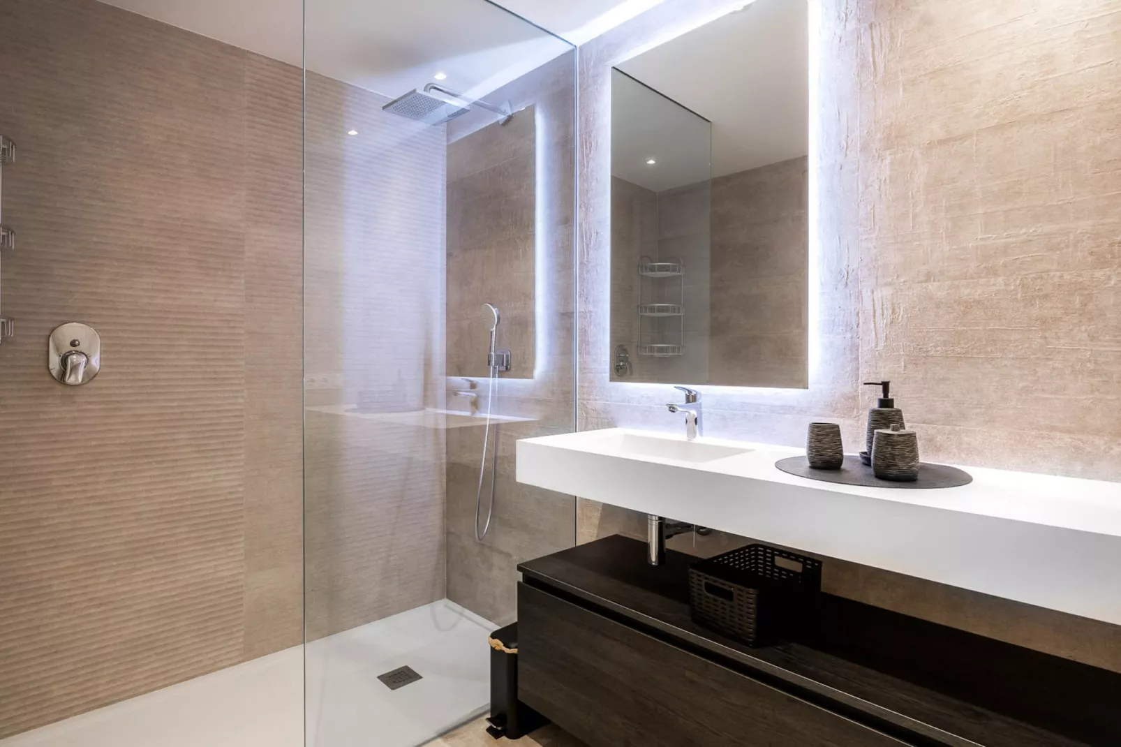 Stylish 3-Bed Apartment | Alcazaba Lagoon 1514 - Salle de bain