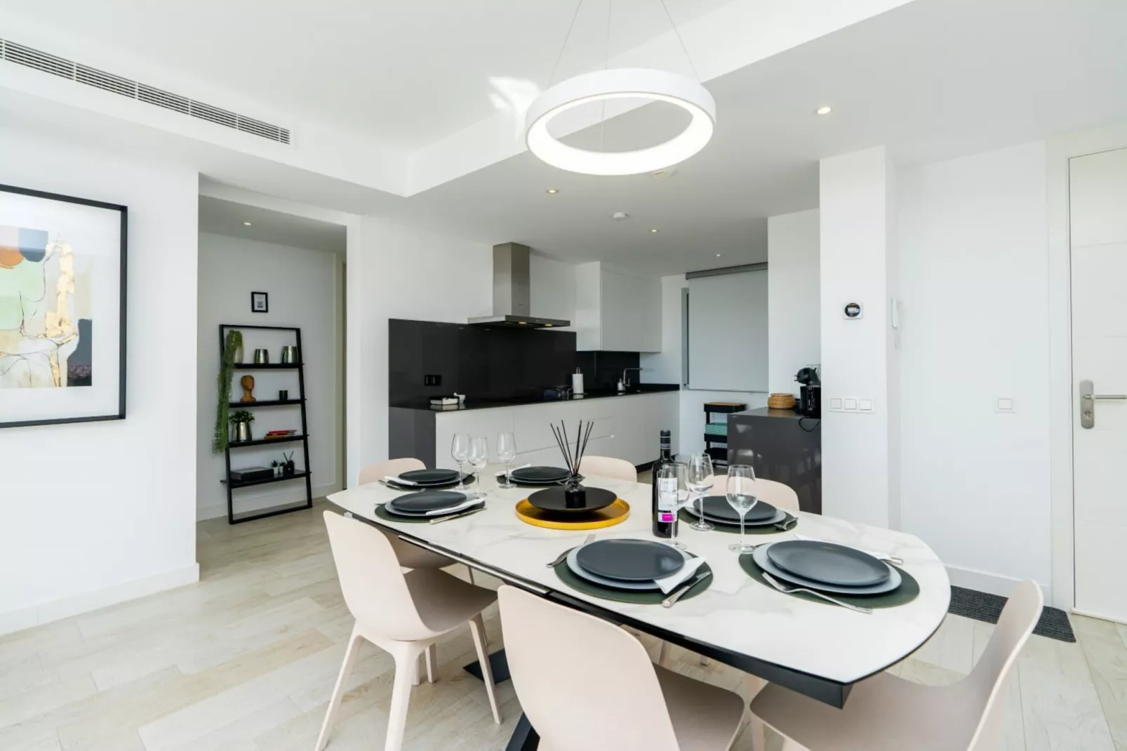 Stylish 2-Bed Apartment | Alcazaba Lagoon (1713) - Salle à manger