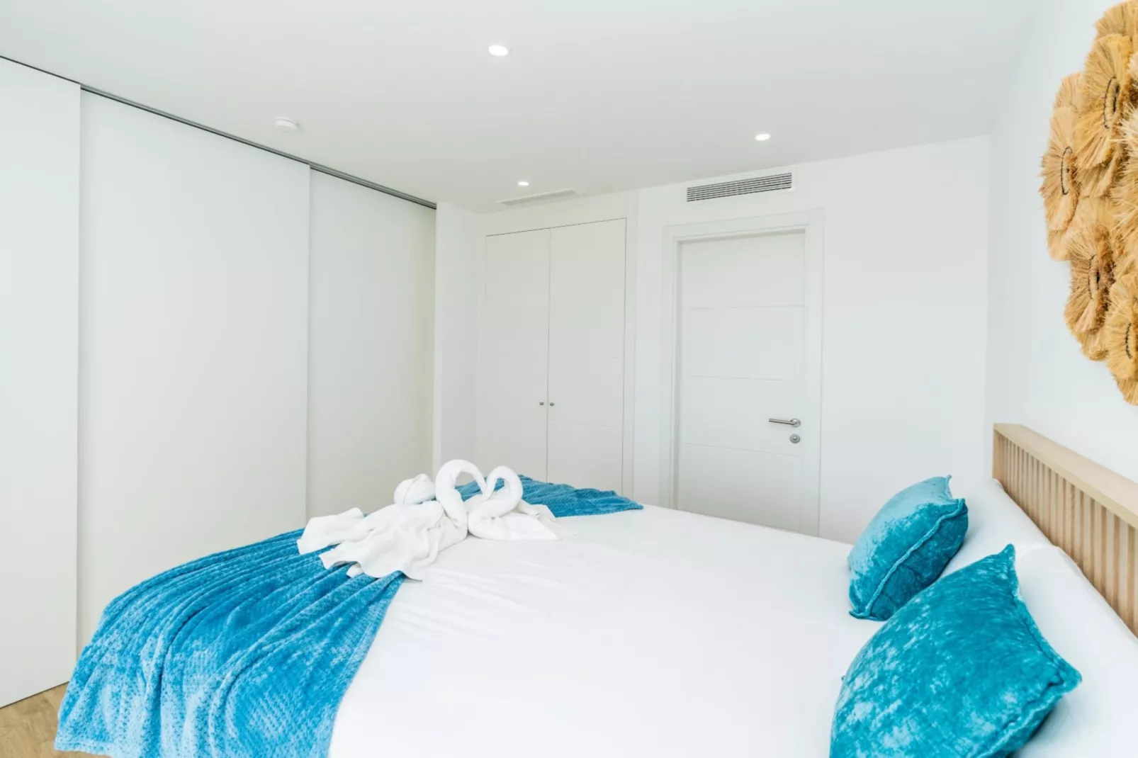 AL4-1901 ESTEPONA - APARTMENT - ALCAZABA LAGOON - Chambre
