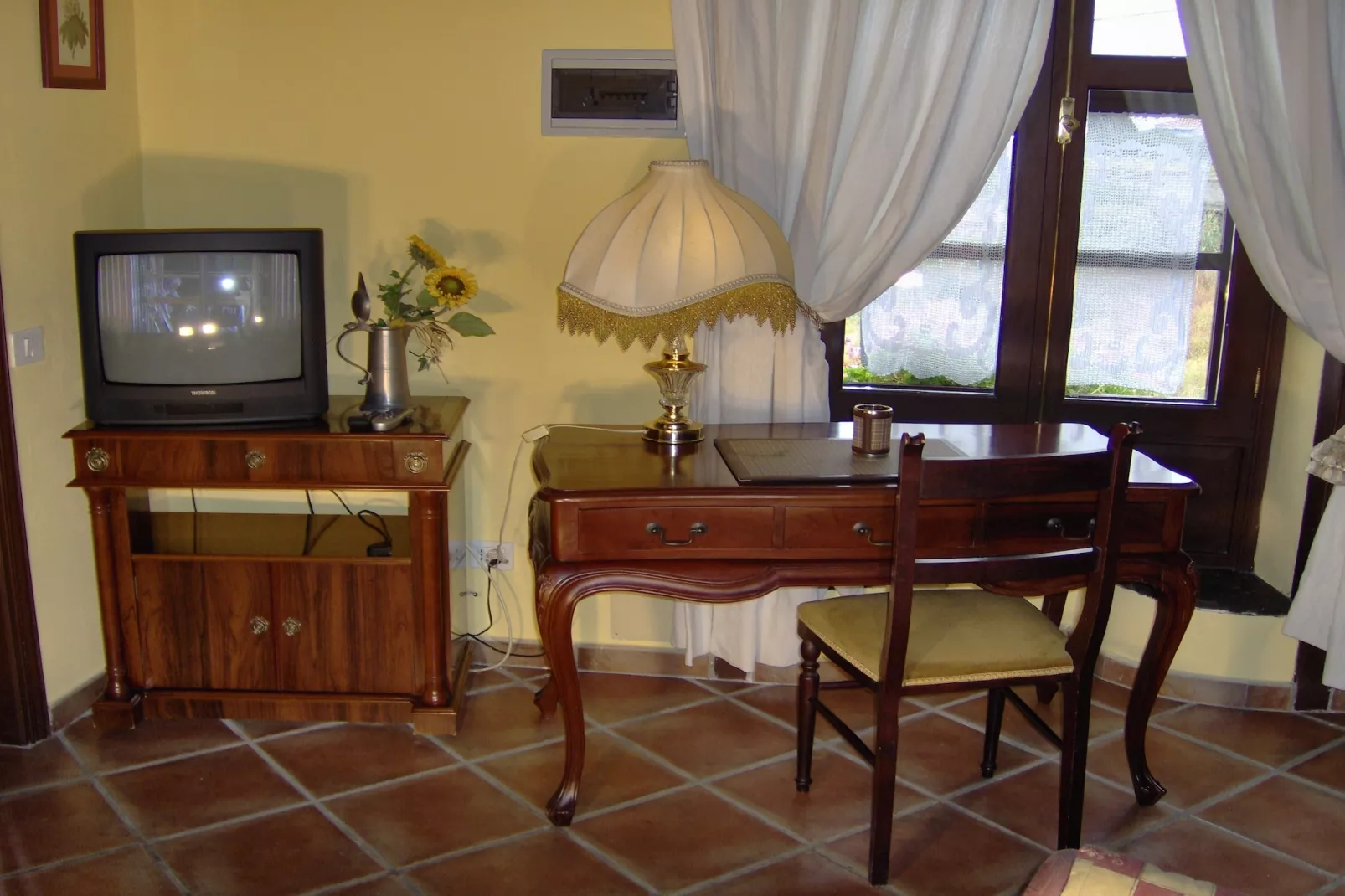 Apartamentos Monasterio de San Antonio 3 - Wohnzimmer