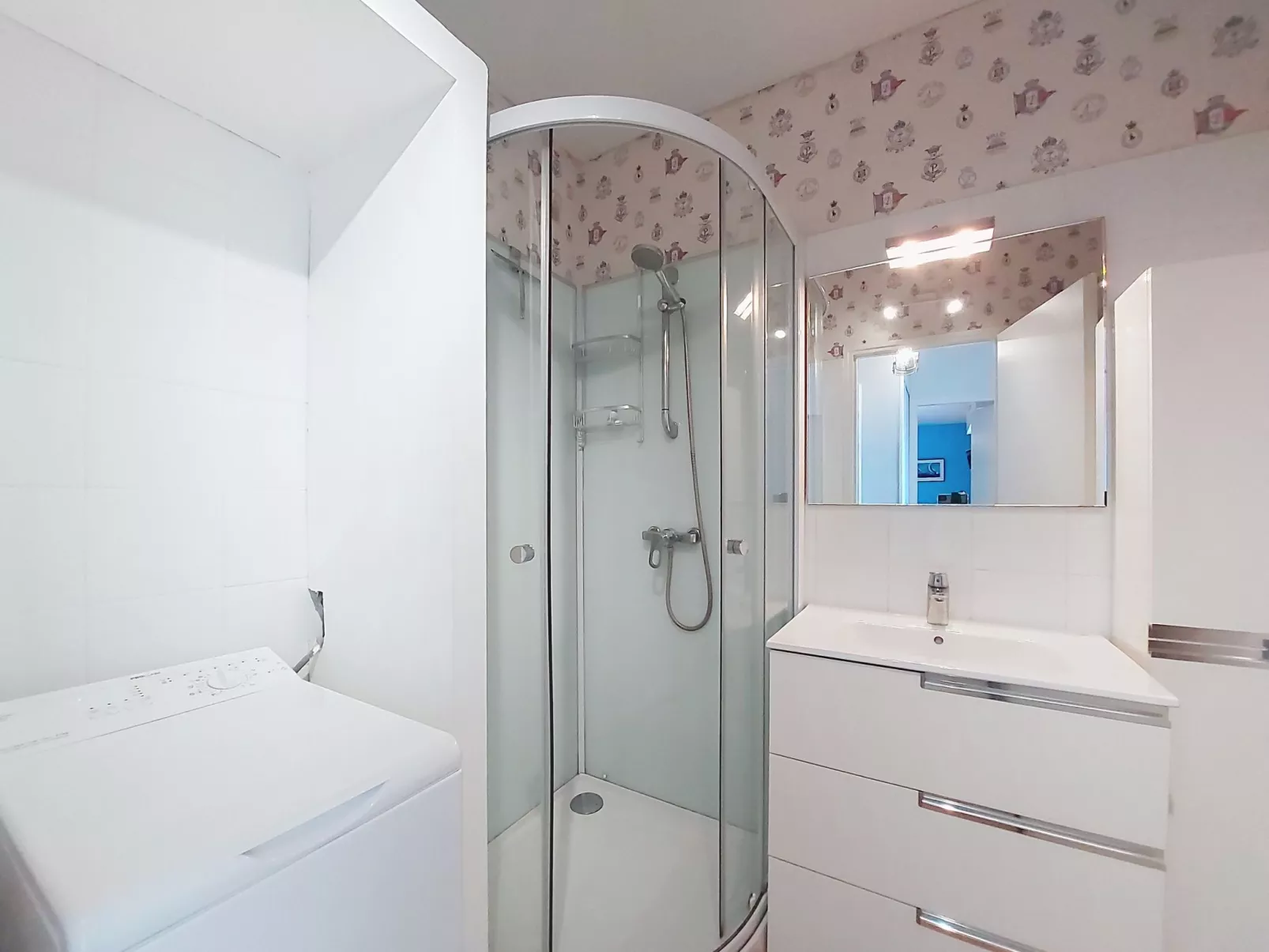 Les Ecureuils - Inside