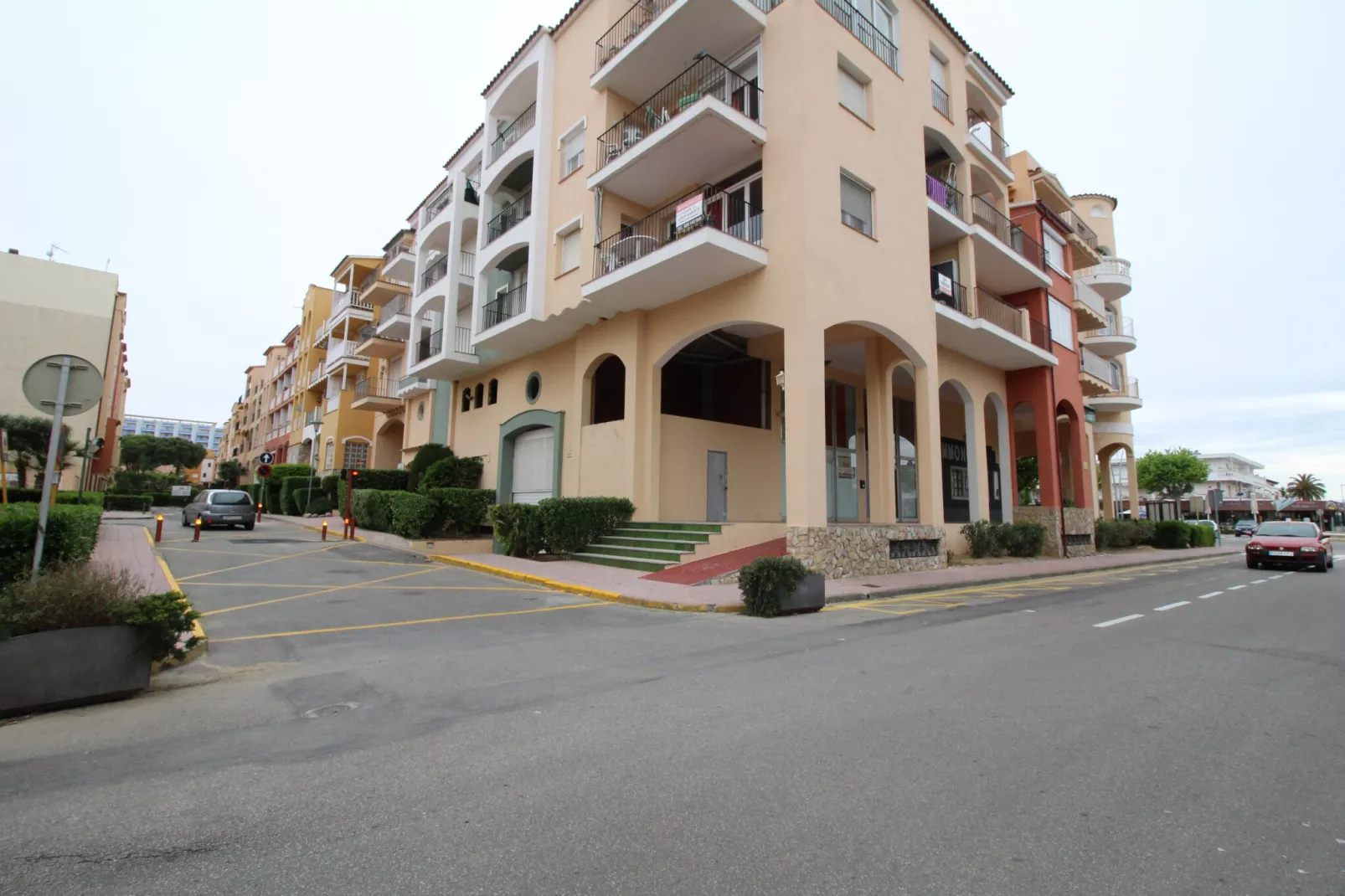 0055-GR RESERVA 26 1º 73