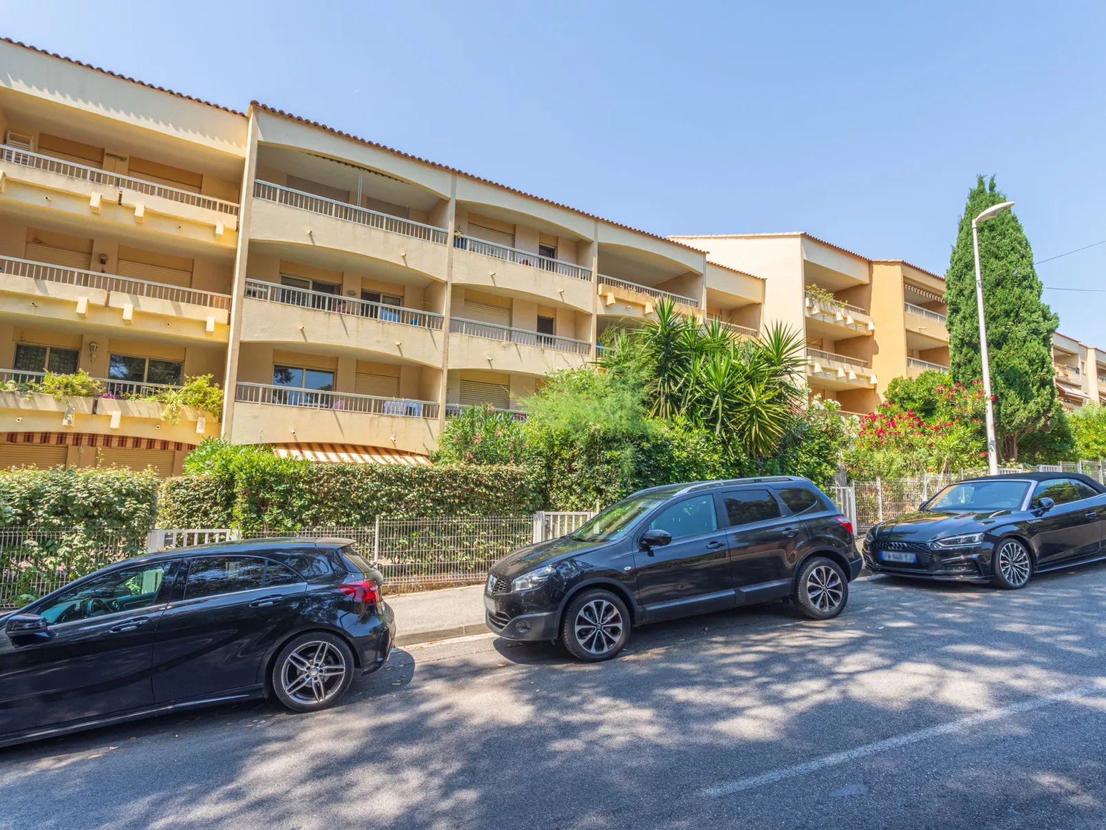 Brise Marine - Outside