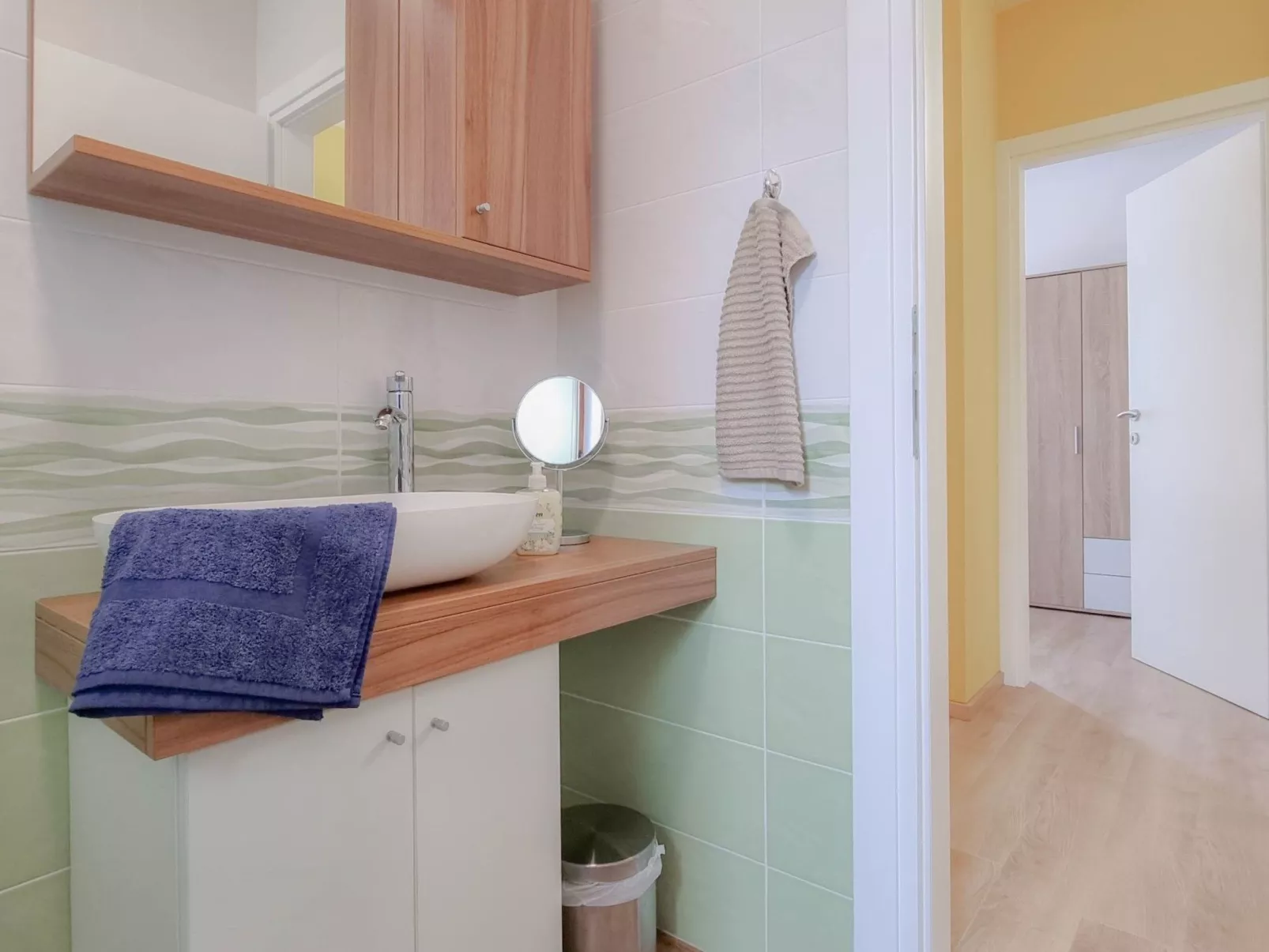 Für 4 Personen ca. 50 m&sup2; in Novigrad, Adriaküste Kroatien (Westküste von I - Image-tags.info