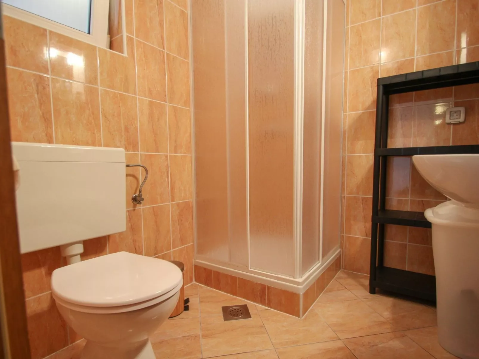 Mit Terrasse für 4 Personen - Drinnen