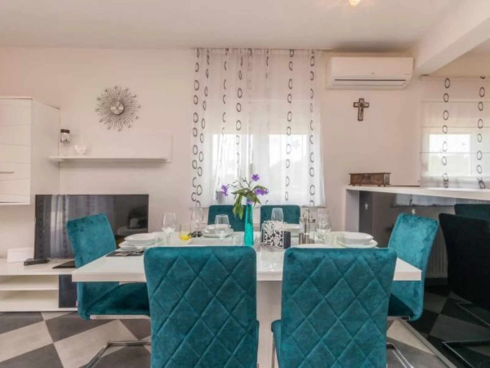 Beautiful villa Maris with pool - Image-tags.info