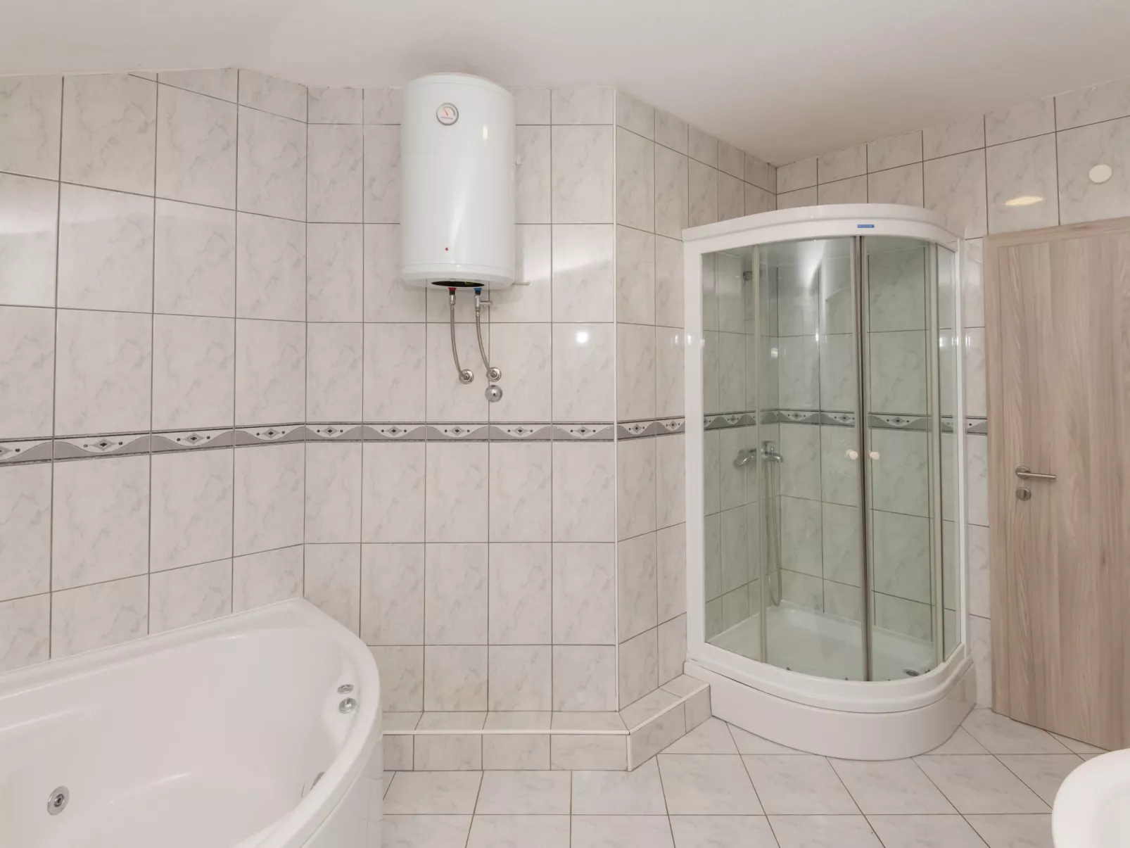 Matanovi dvori - Drinnen