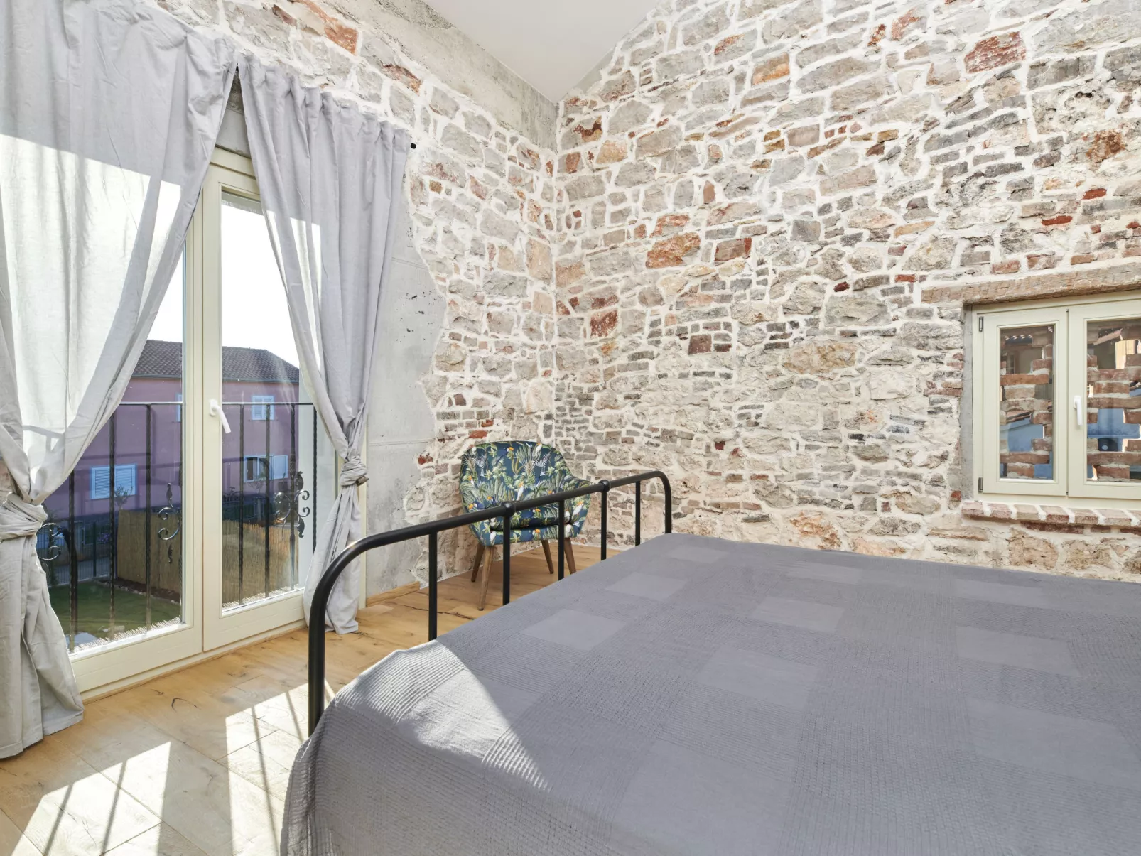 Mediterranea - Dedans