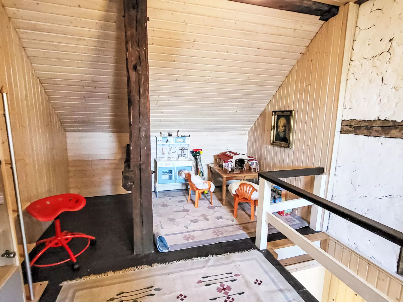 Mit großem eingezäunten Garten - Drinnen