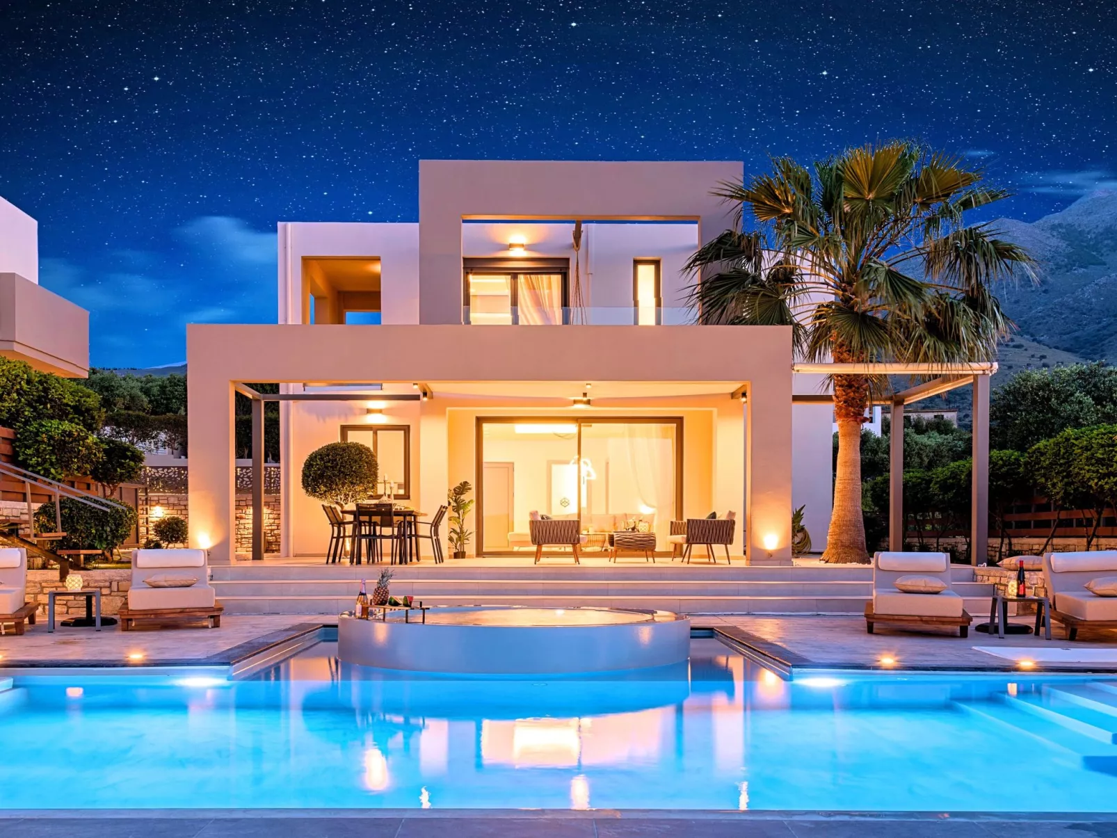 Villa "Minoas Grand" mit Blick auf das Wasser - Drinnen