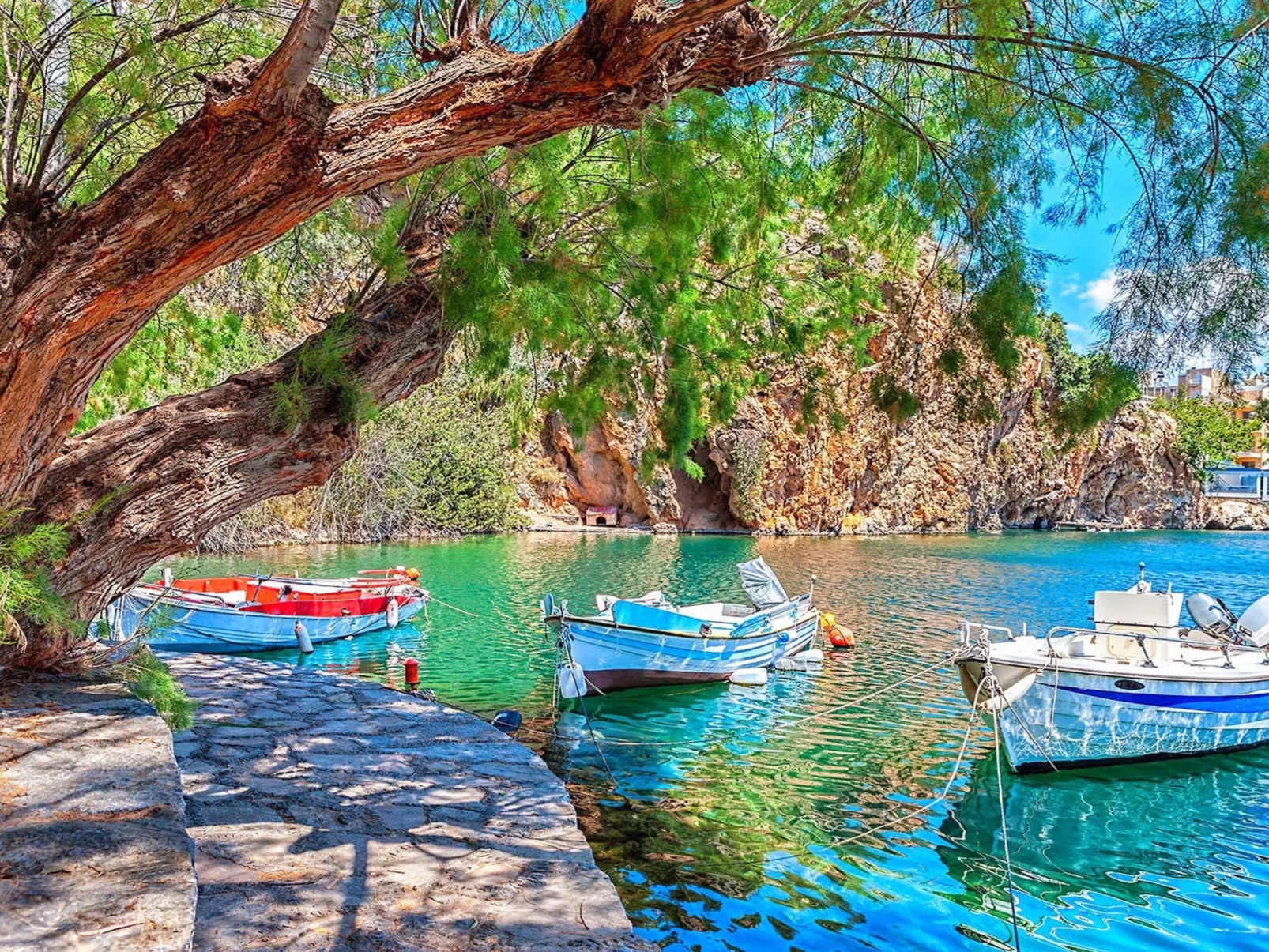 "Olive Green" mit Blick auf das Wasser - Outside