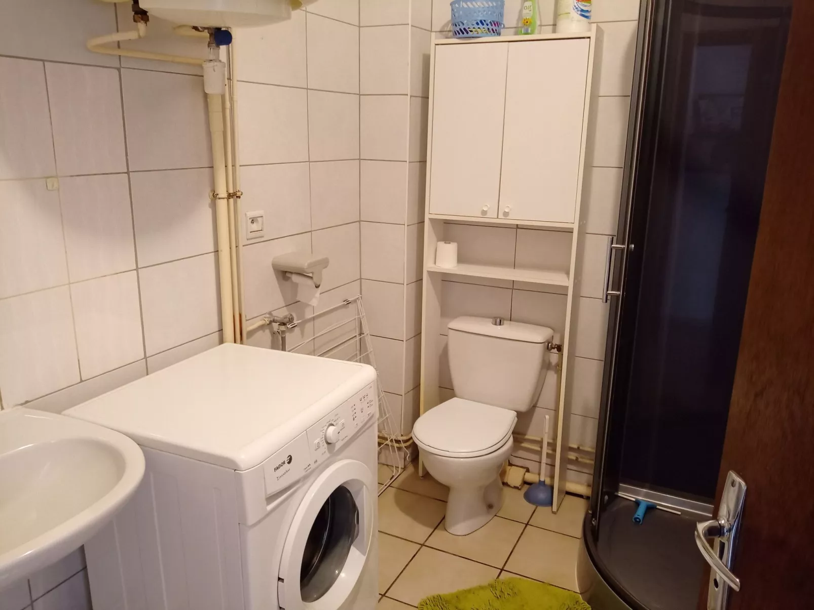 Vermietet schöne Wohnung 1 bis 6 Personen - Drinnen