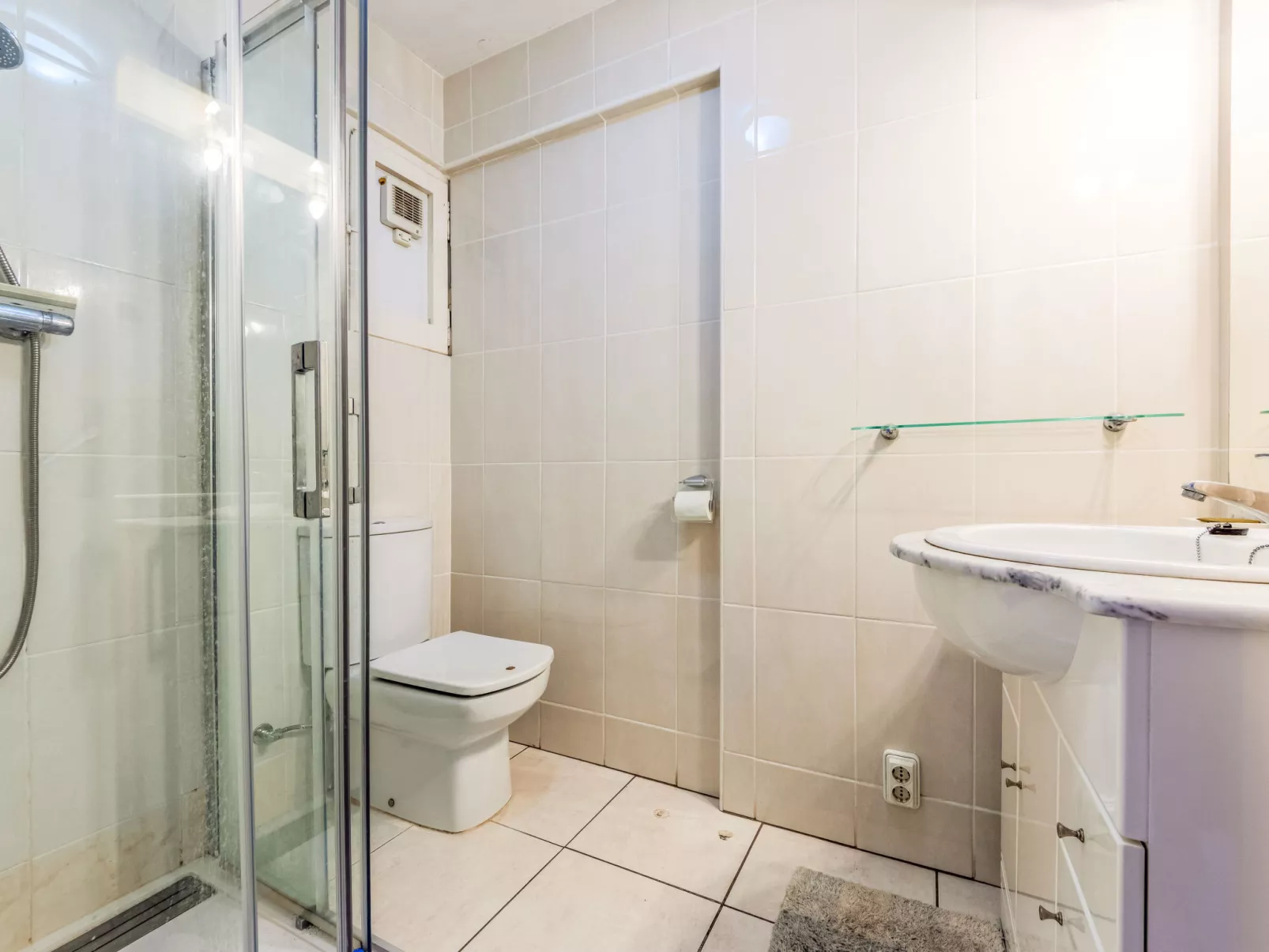 Pompeyo II - Drinnen