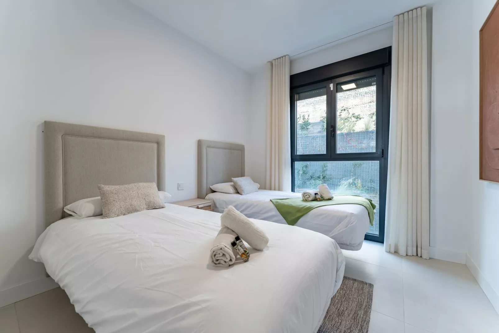 CT 404 - Faro's Fuengirola Higueron Hights - Seaviews - Chambre