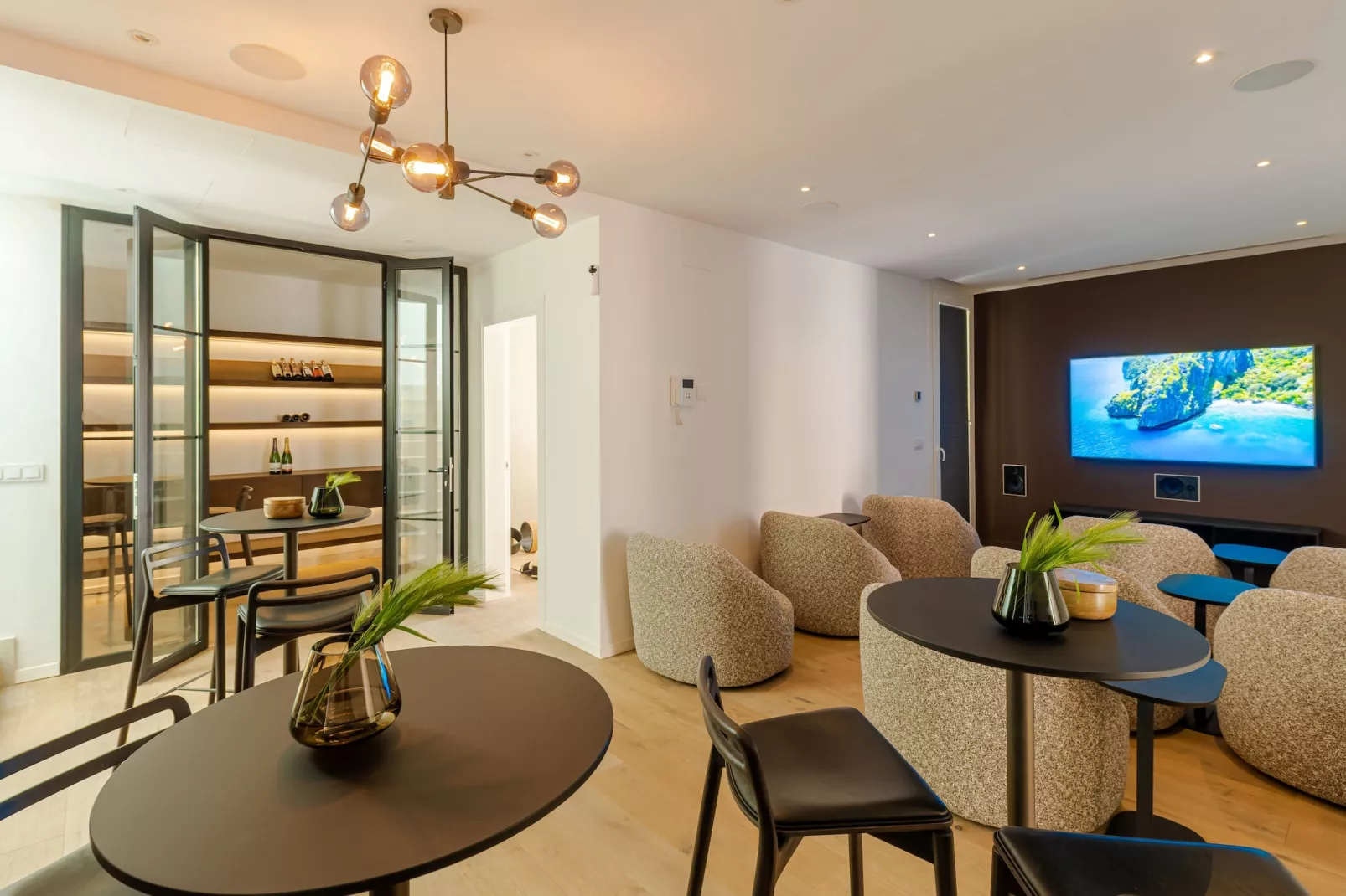 Unique & Luxurious Villa with Heated Pool! - Dining room