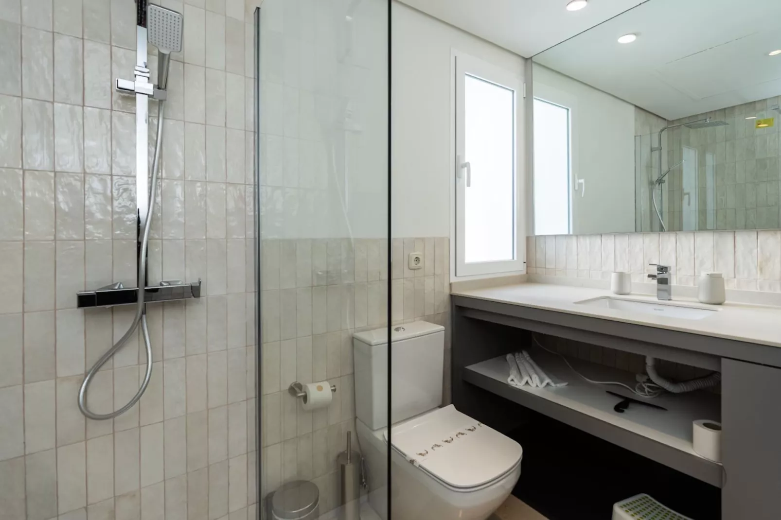 Exclusive 3-bed Penthouse Alcazaba Lagoon (321) - Badezimmer