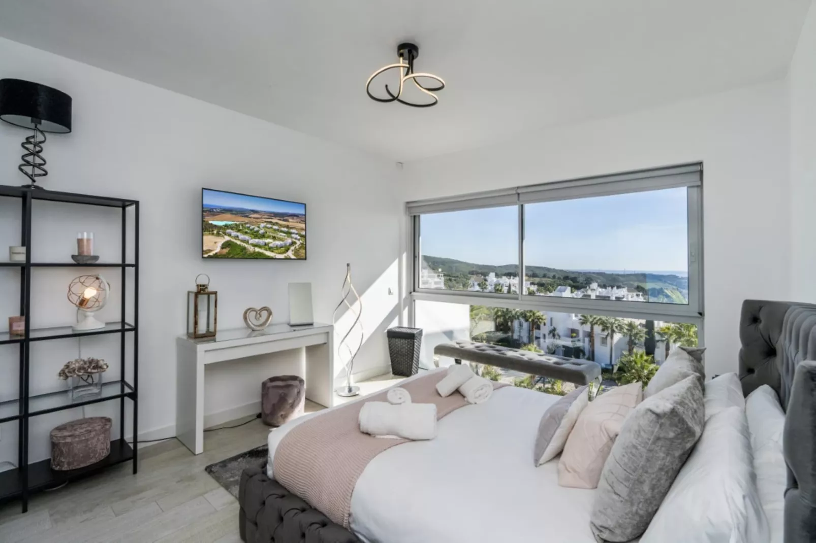 Stylish 3-Bed Apartment | Alcazaba Lagoon (1214) - Chambre