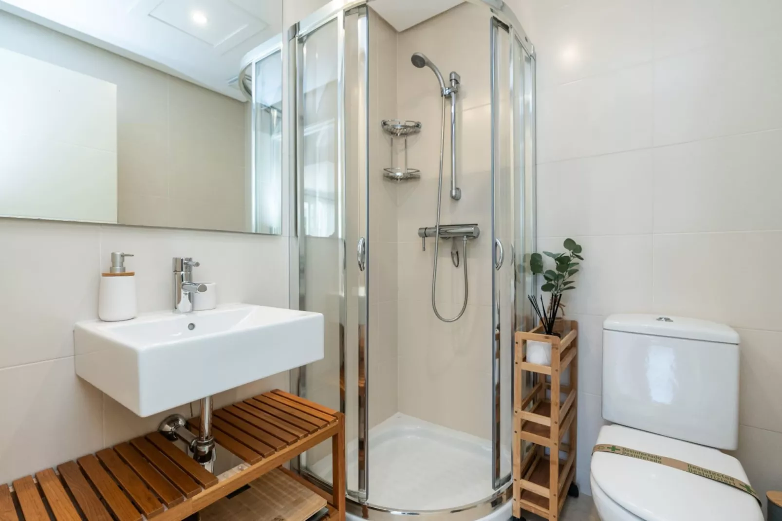 Charming 2-Bed Retreat Alcazaba Lagoon (304) - Salle de bain