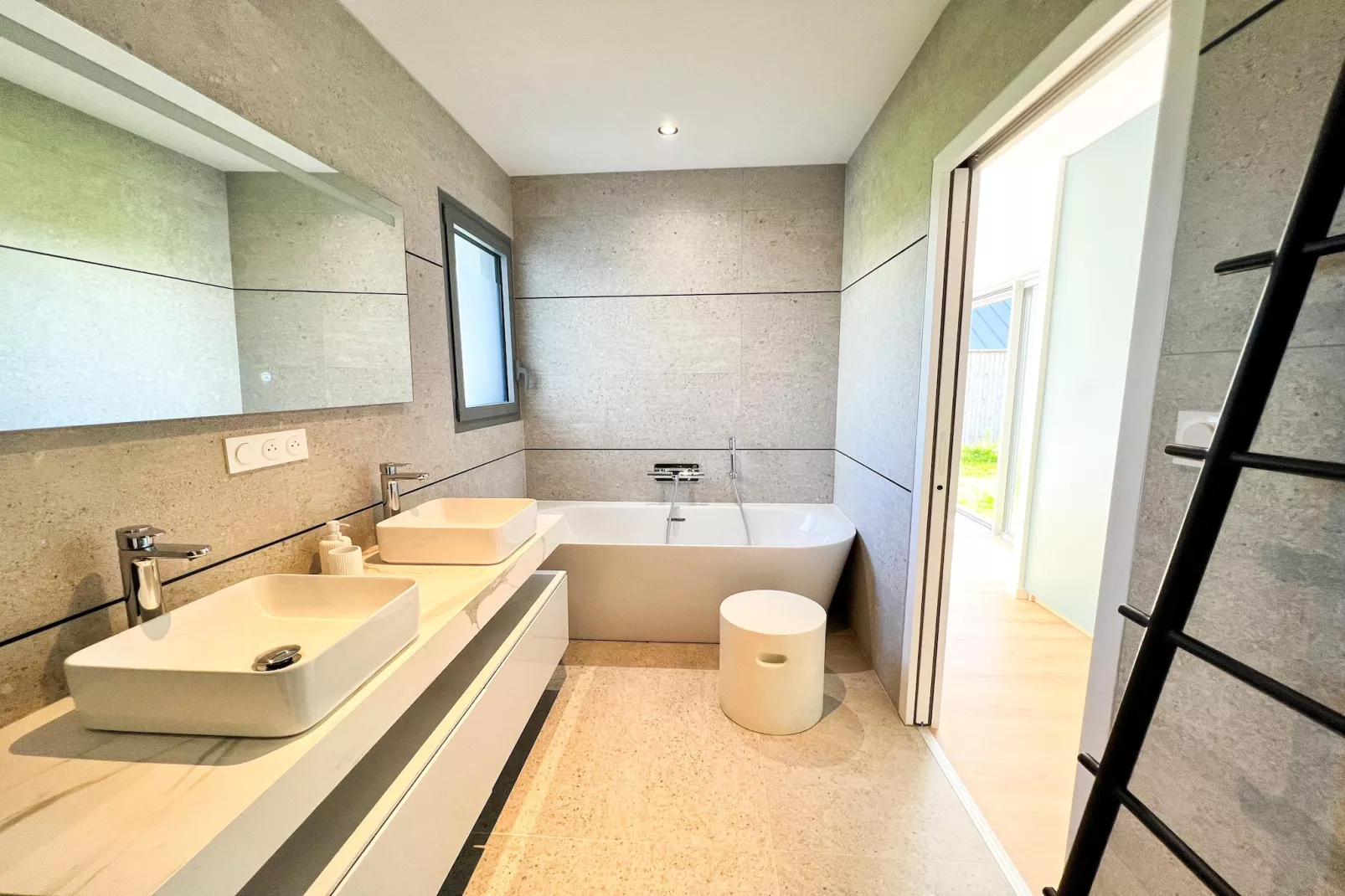 Architekten Villa mit Meerblick - Badezimmer