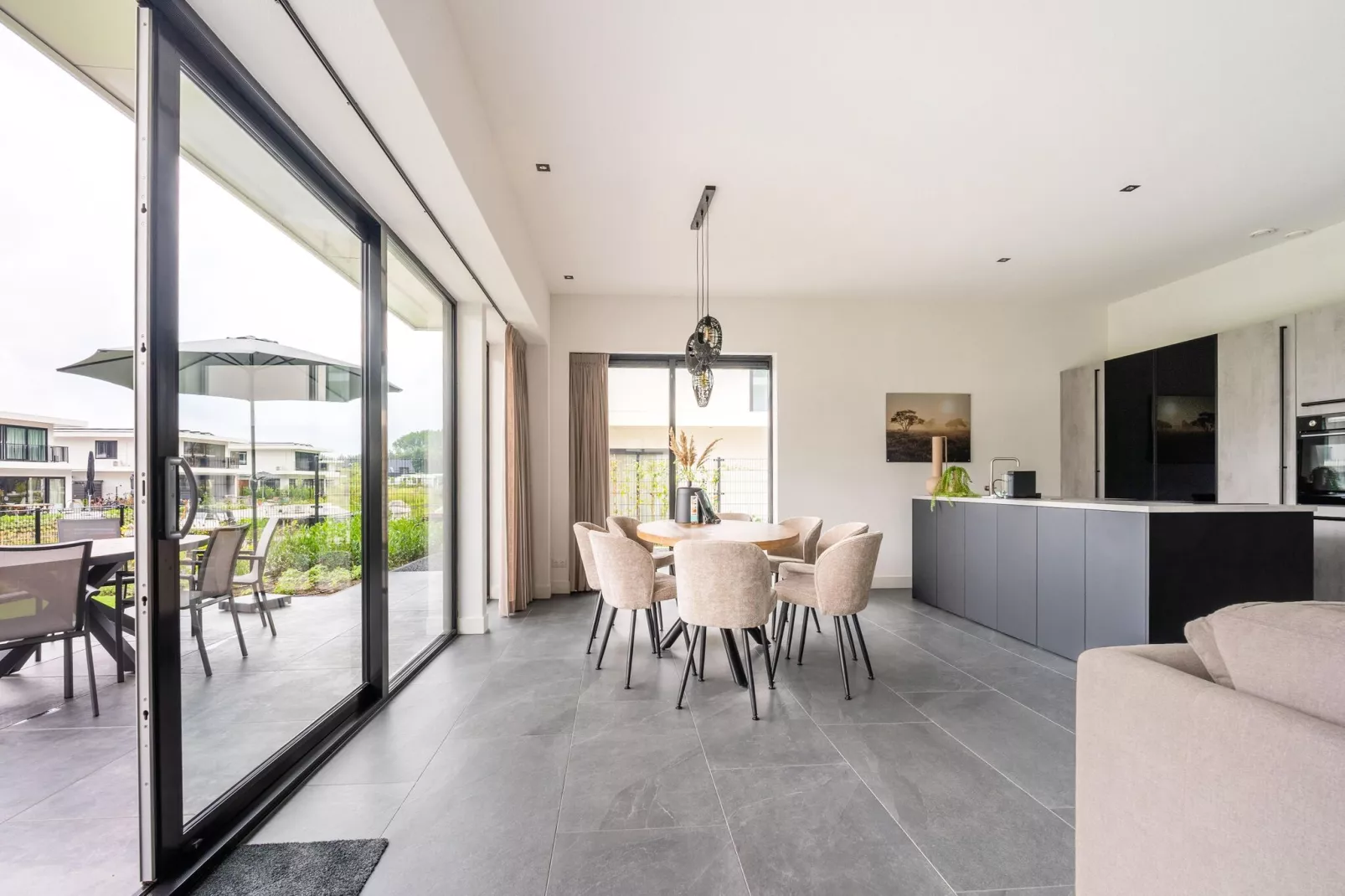 Watervilla Harderwold 562-Dining room