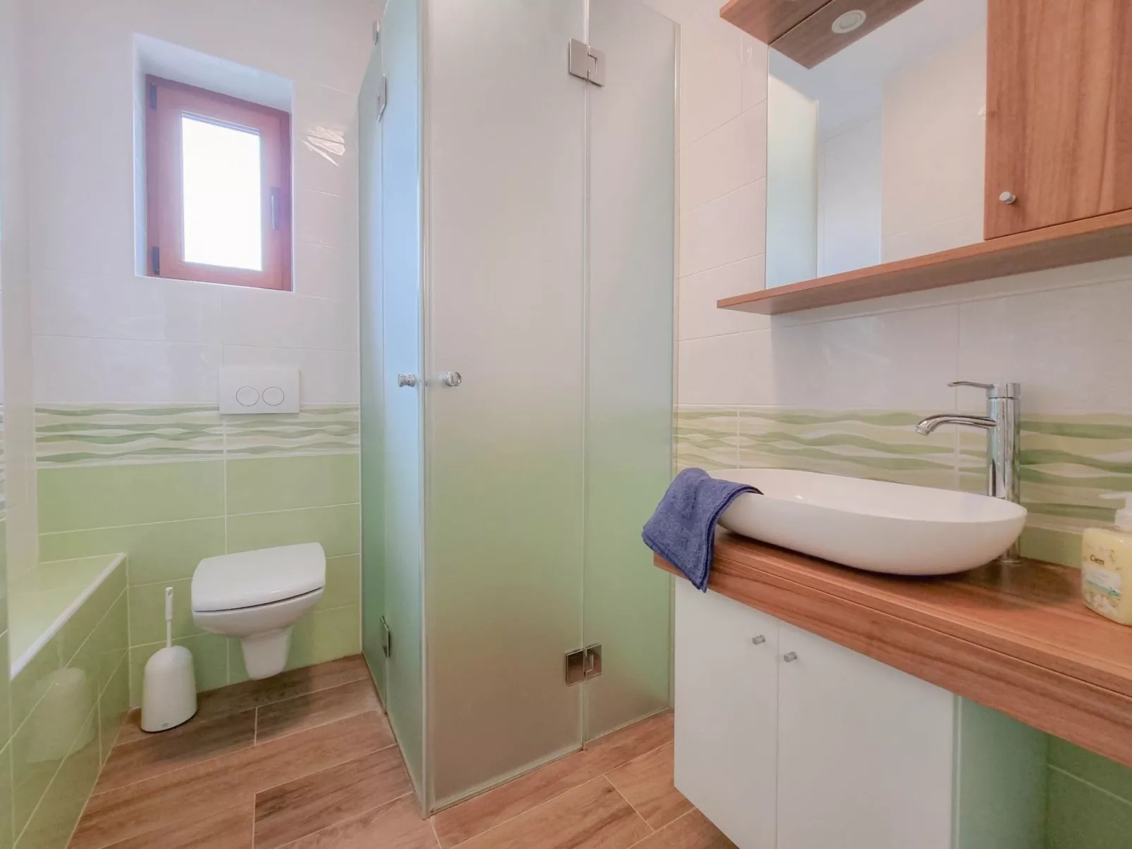 Für 4 Personen ca. 50 m&sup2; in Novigrad, Adriaküste Kroatien (Westküste von I - Dedans