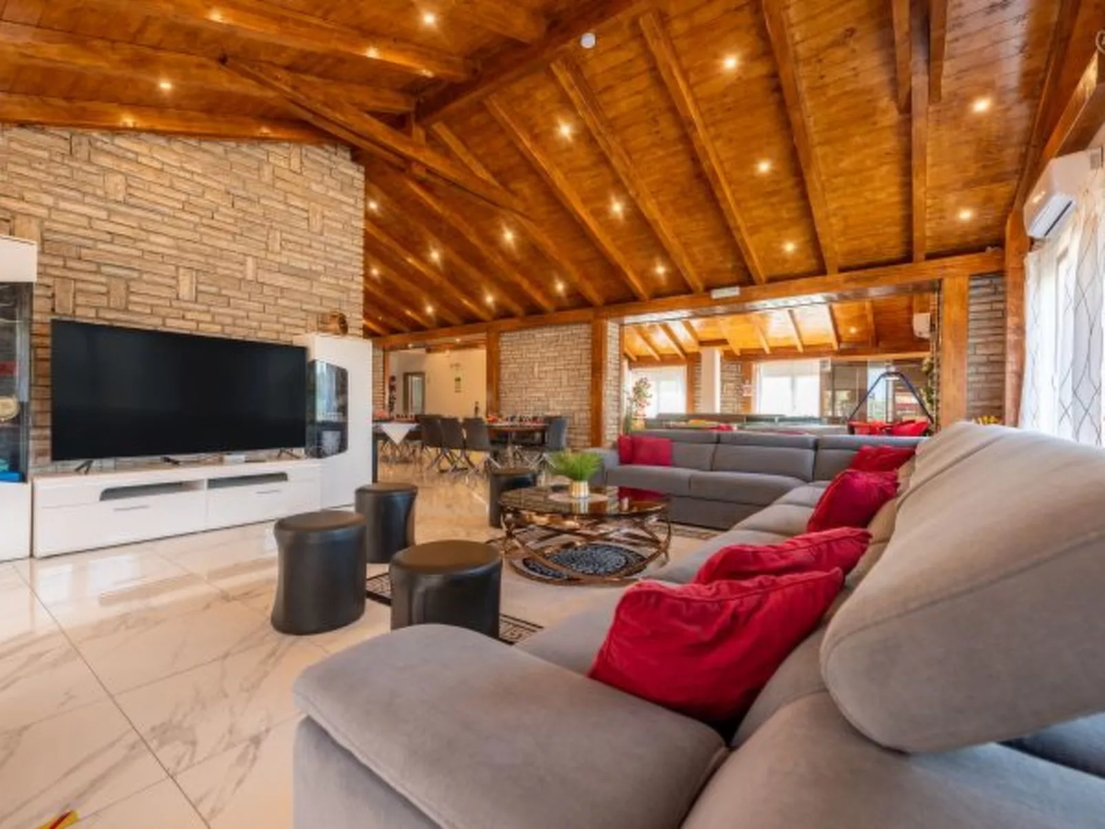 Villa Ancora for 16 guests,  No.1 - Image-tags.info