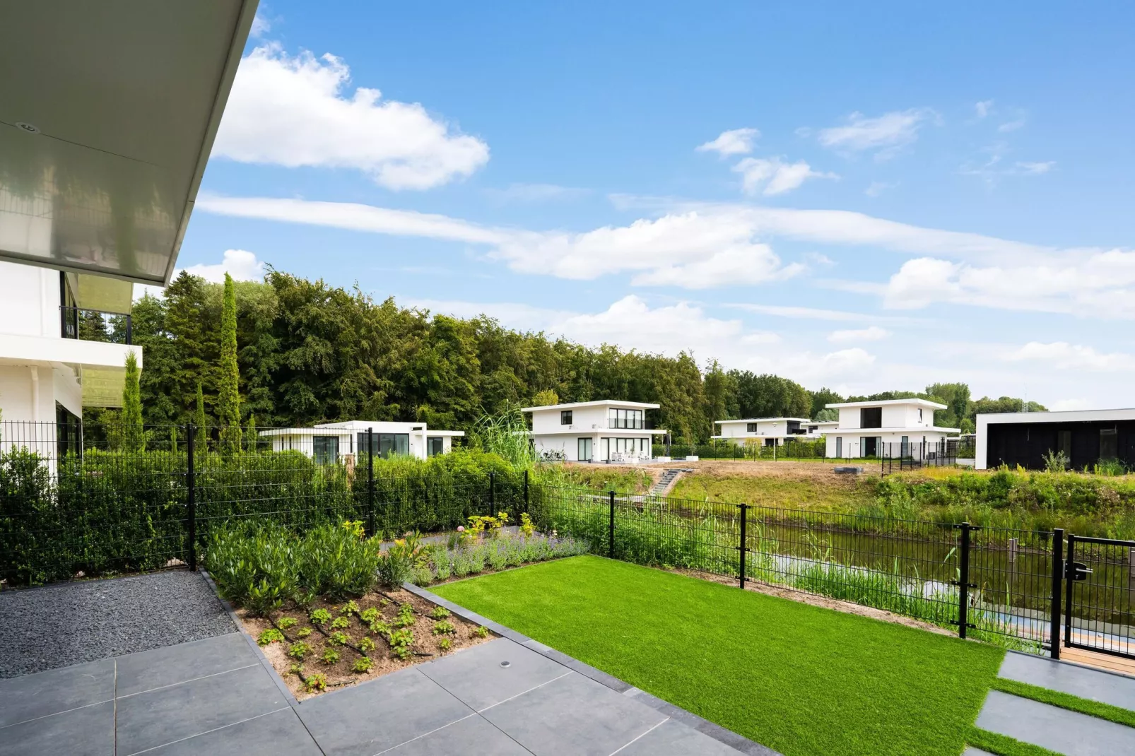 Watervilla Harderwold 562-View summer