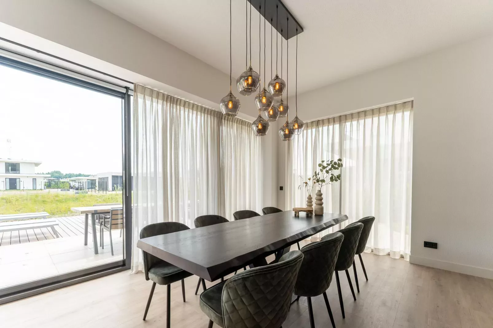 Villa Renard 563-Dining room