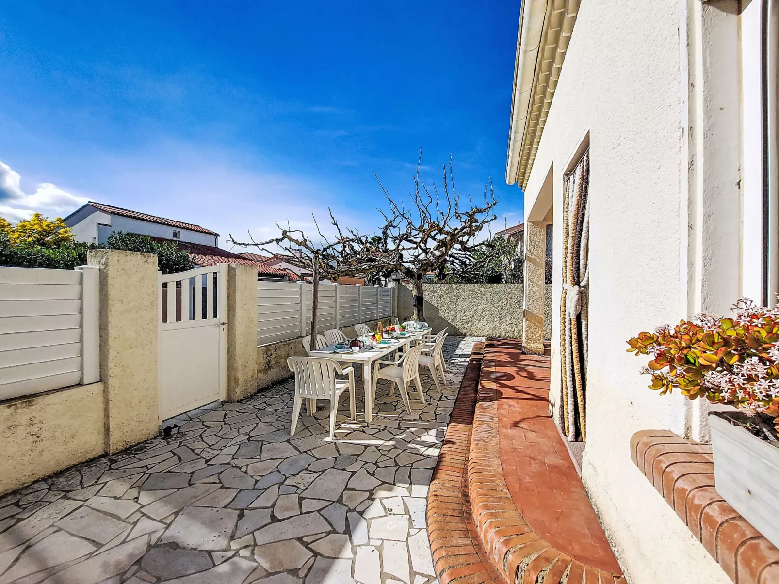 Maison Millet - Draußen