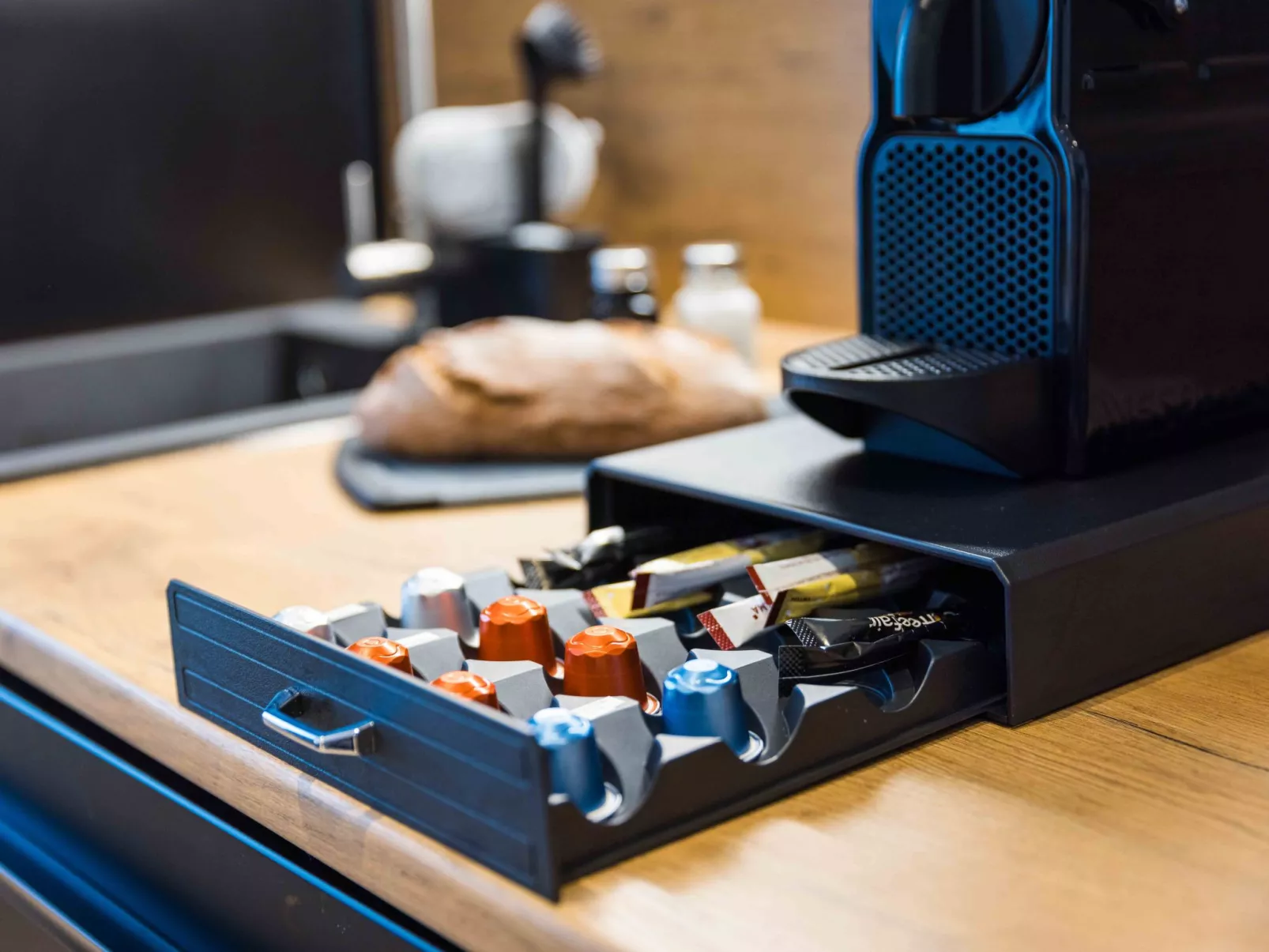 Schiller Apartment im Zentrum von Hof. Küche, Parkplatz, 250MBit Wlan - Inside