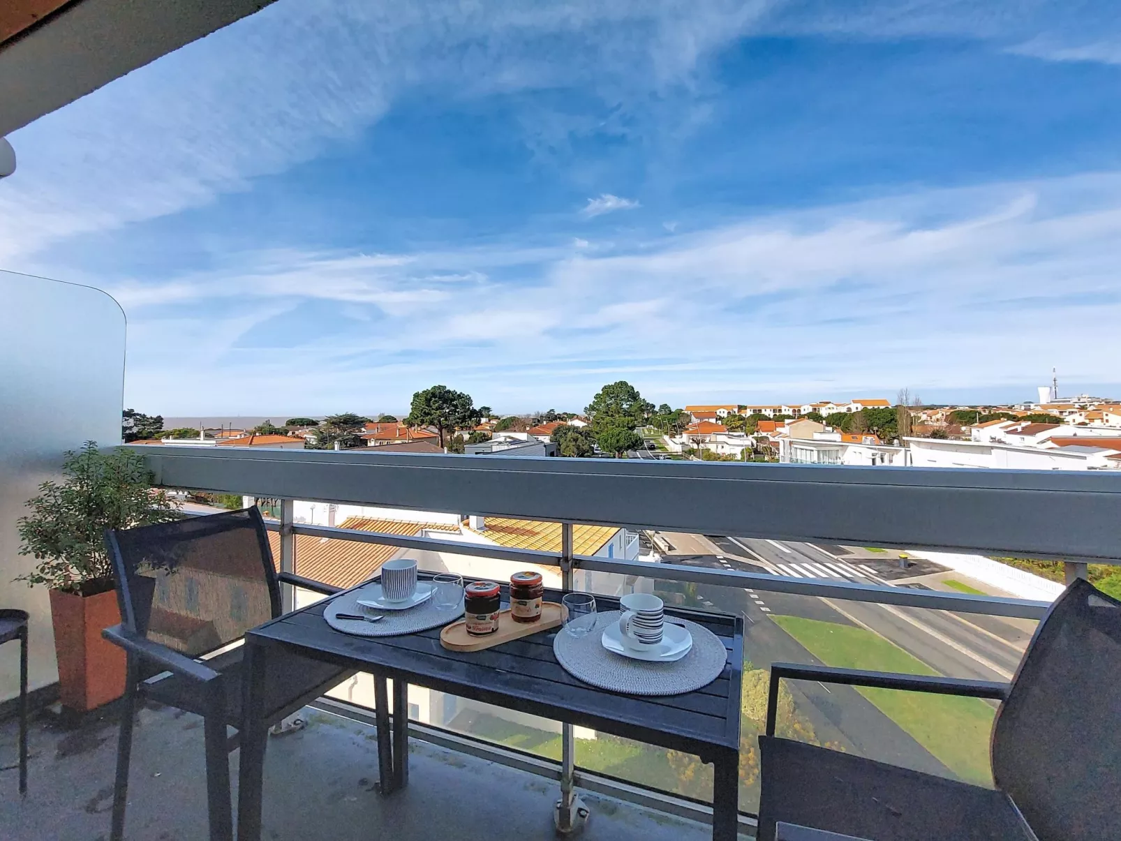 La Frégate - Draußen