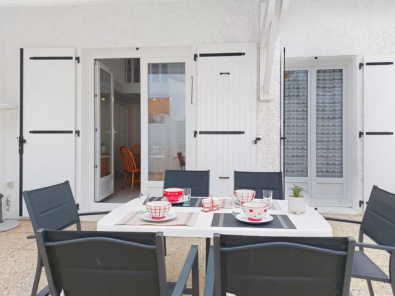 Les Palmyriennes - Draußen