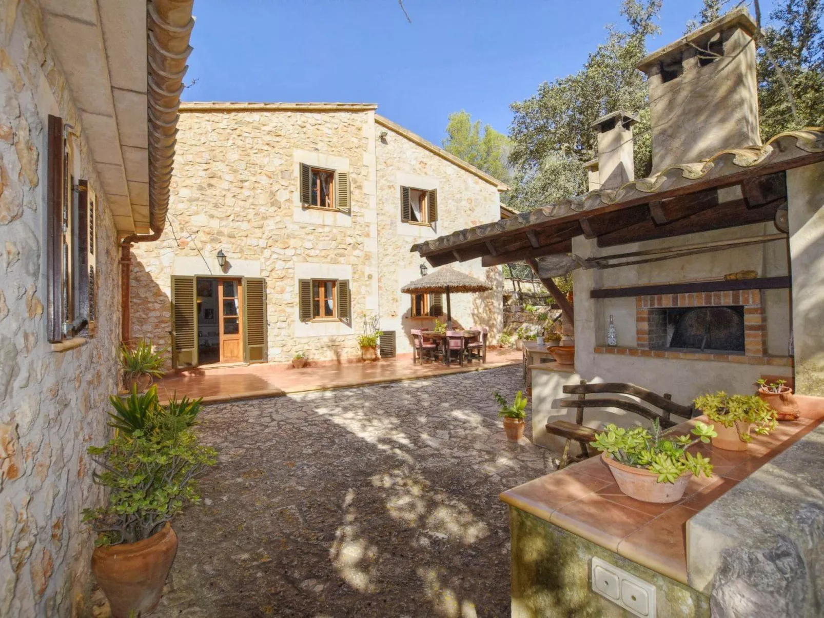 Rustikale Villa in der schönen mallorquinischen - Dehors