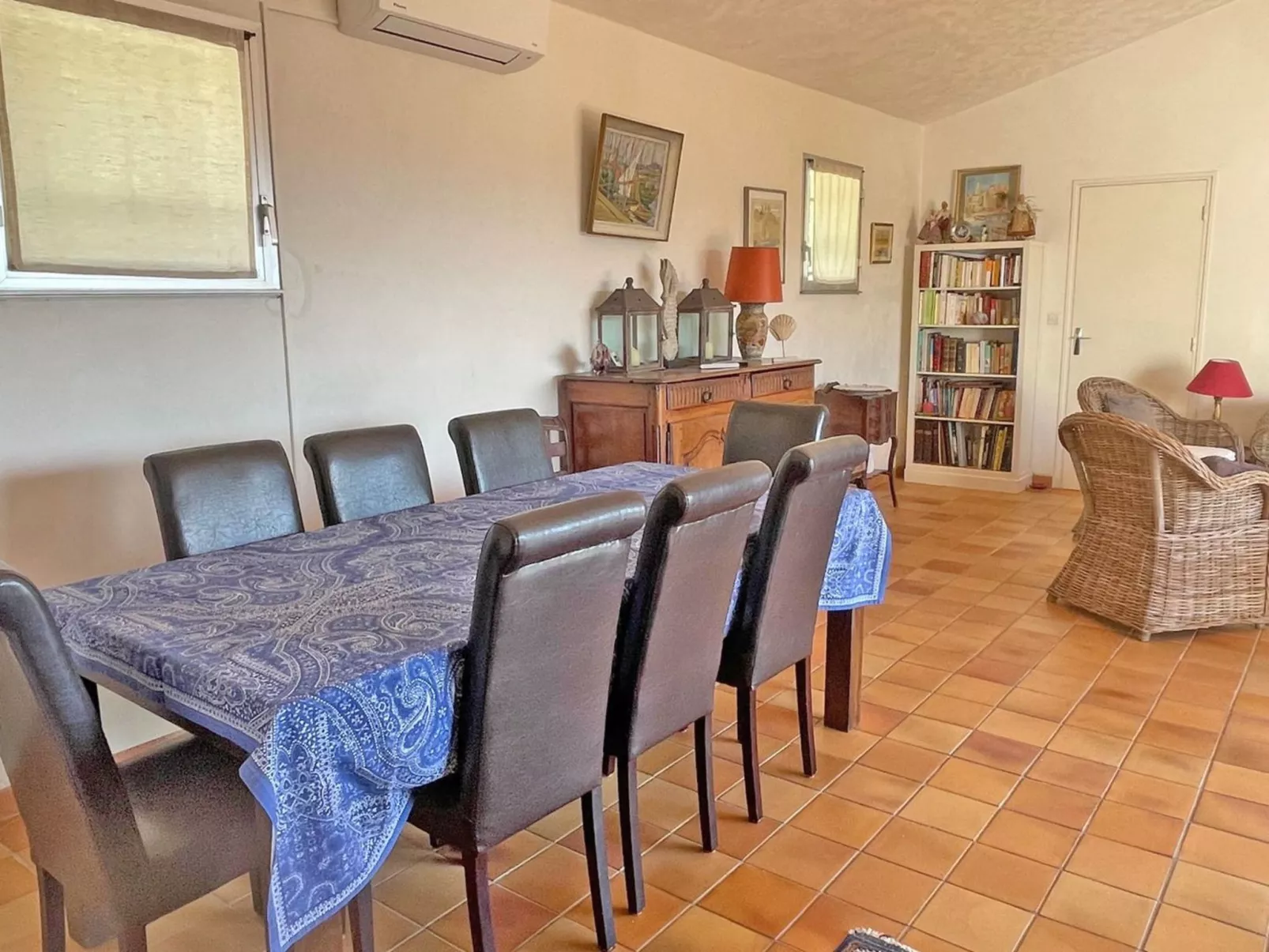 Villa "Armalac" mit Bergblick - Drinnen