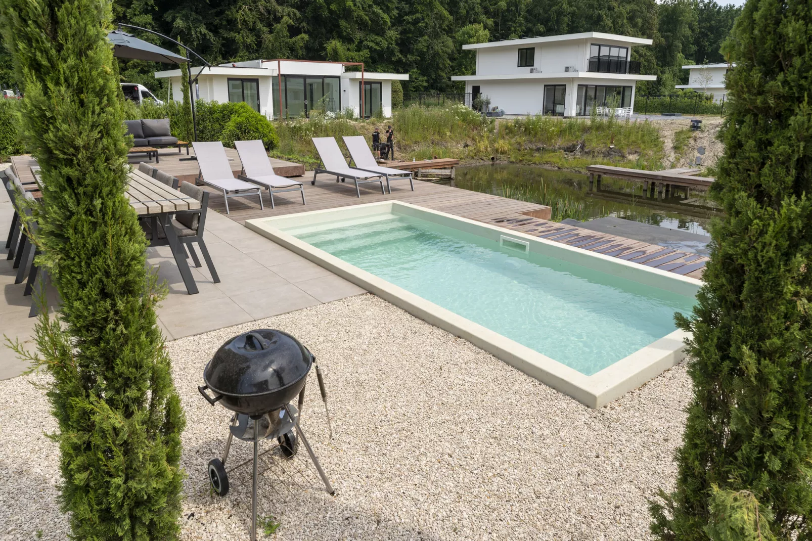 Villa Renard 563-Gardens summer