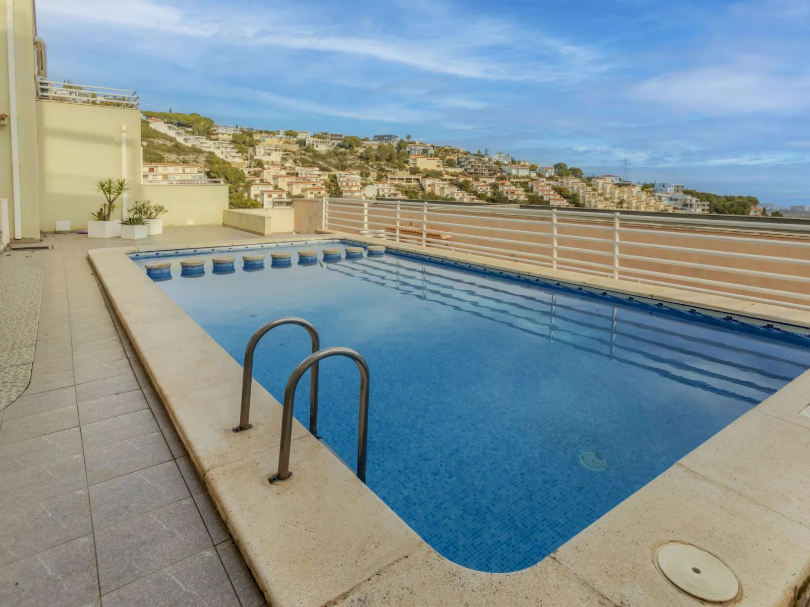 Montemar II - Draußen