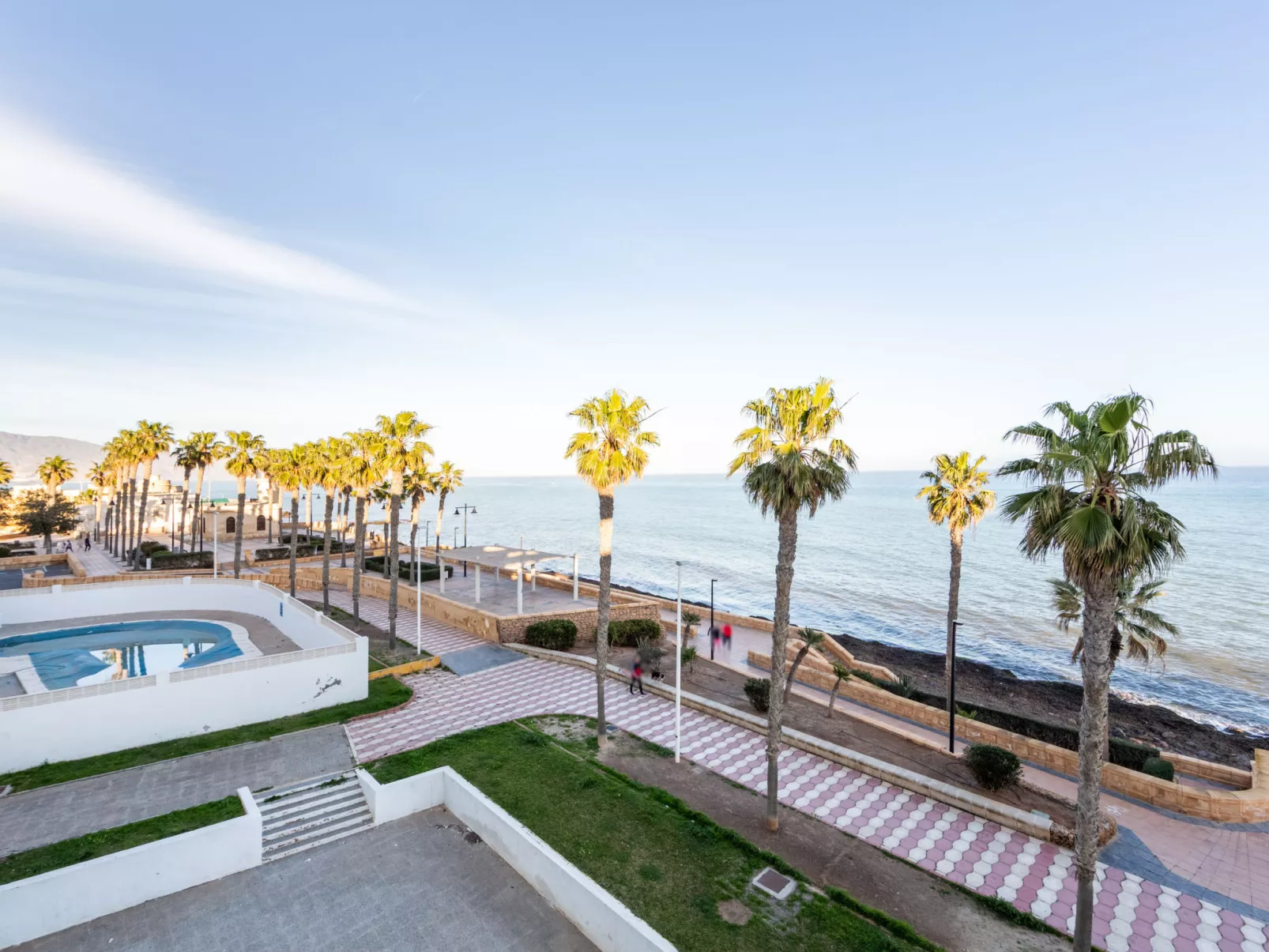 El Faro II - Draußen