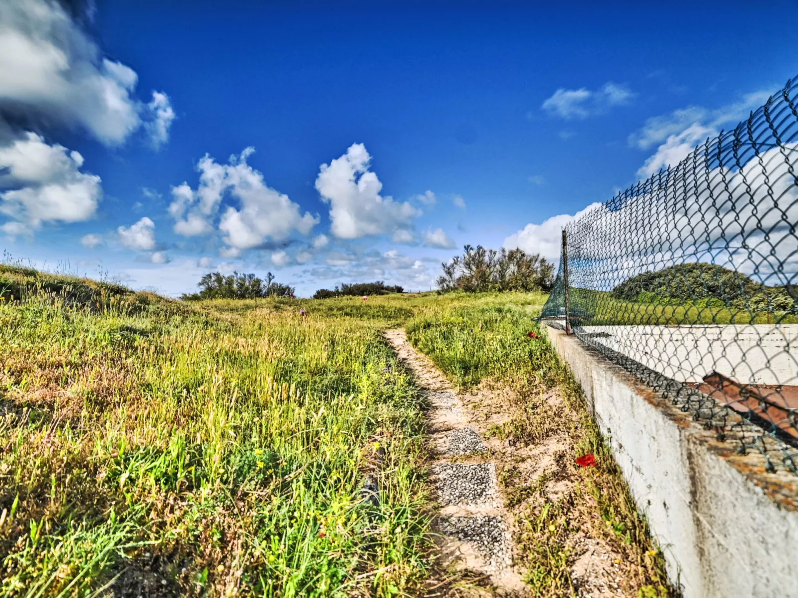 Les Cariatides 6 - Draußen