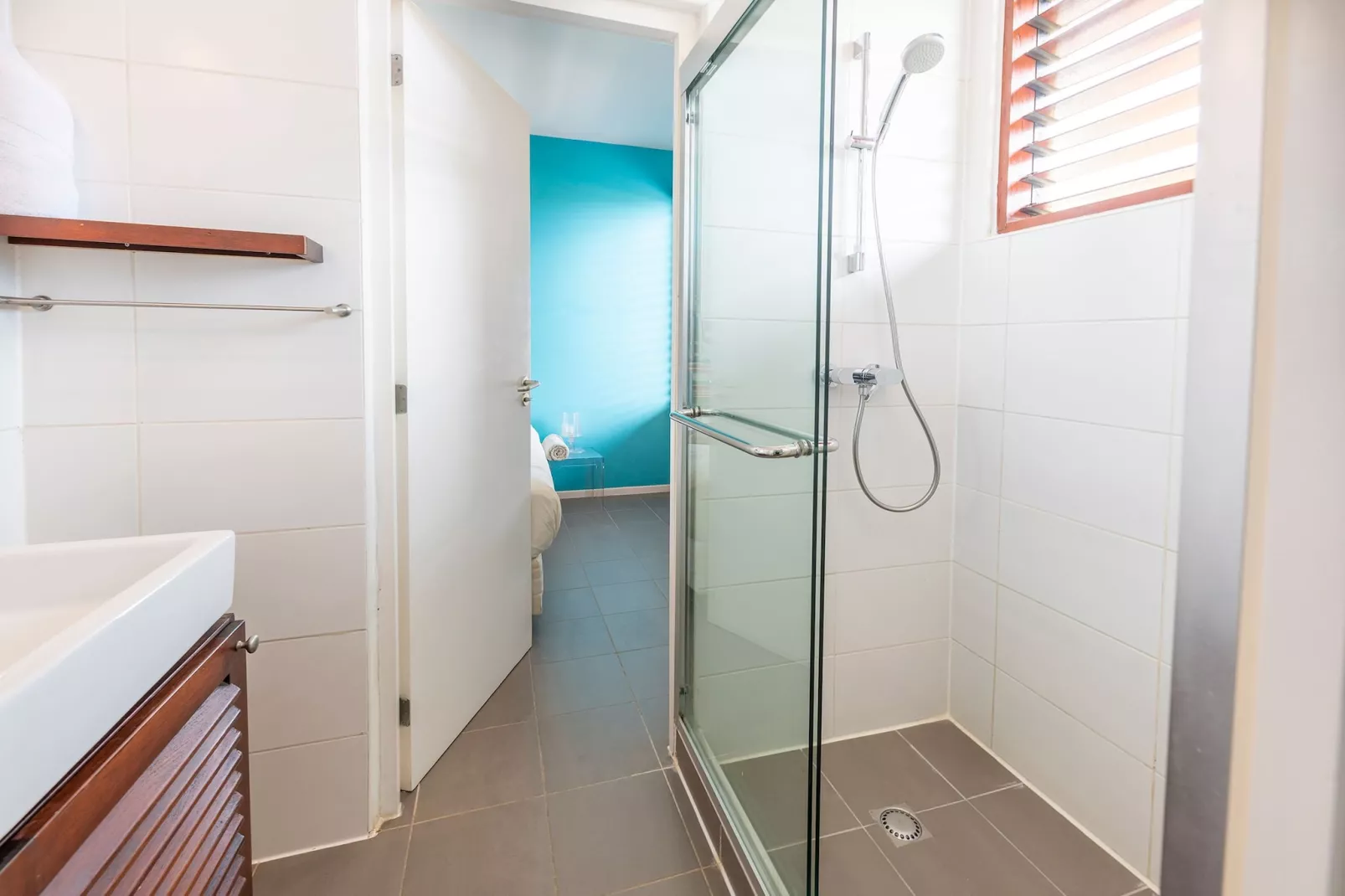 Rise and Shine Boca Gentil - Bathroom