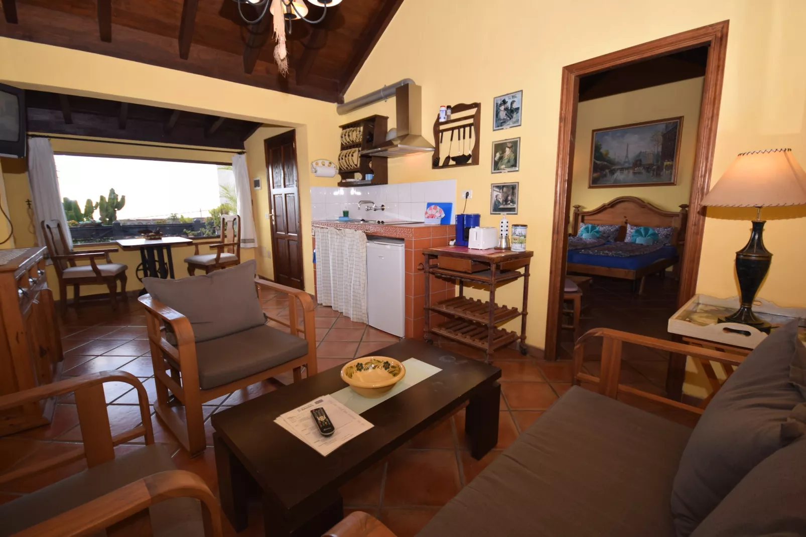 Apartamentos Monasterio de San Antonio 4 - Wohnzimmer