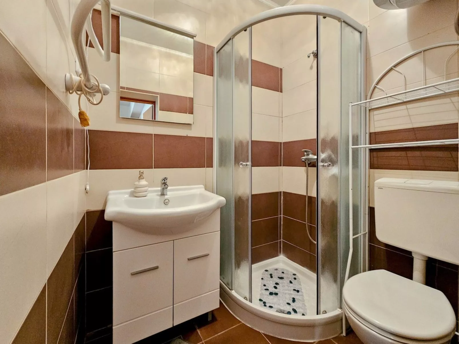 "Pintar 2" direkt am Strand - Drinnen