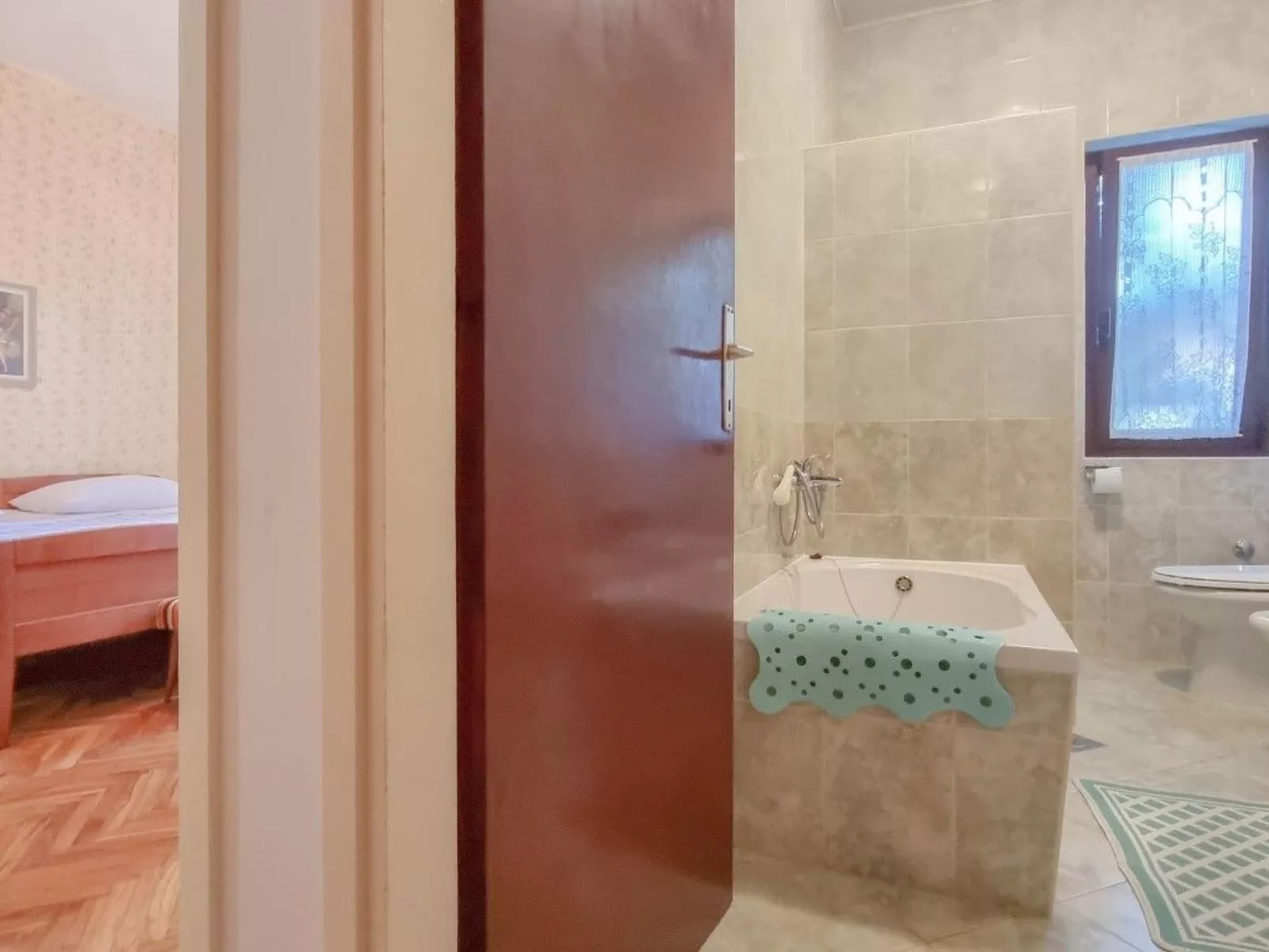 Für 5 Personen ca. 70 m&sup2; in Novigrad, Adriaküste Kroatien (Westküste von I - Image-tags.info