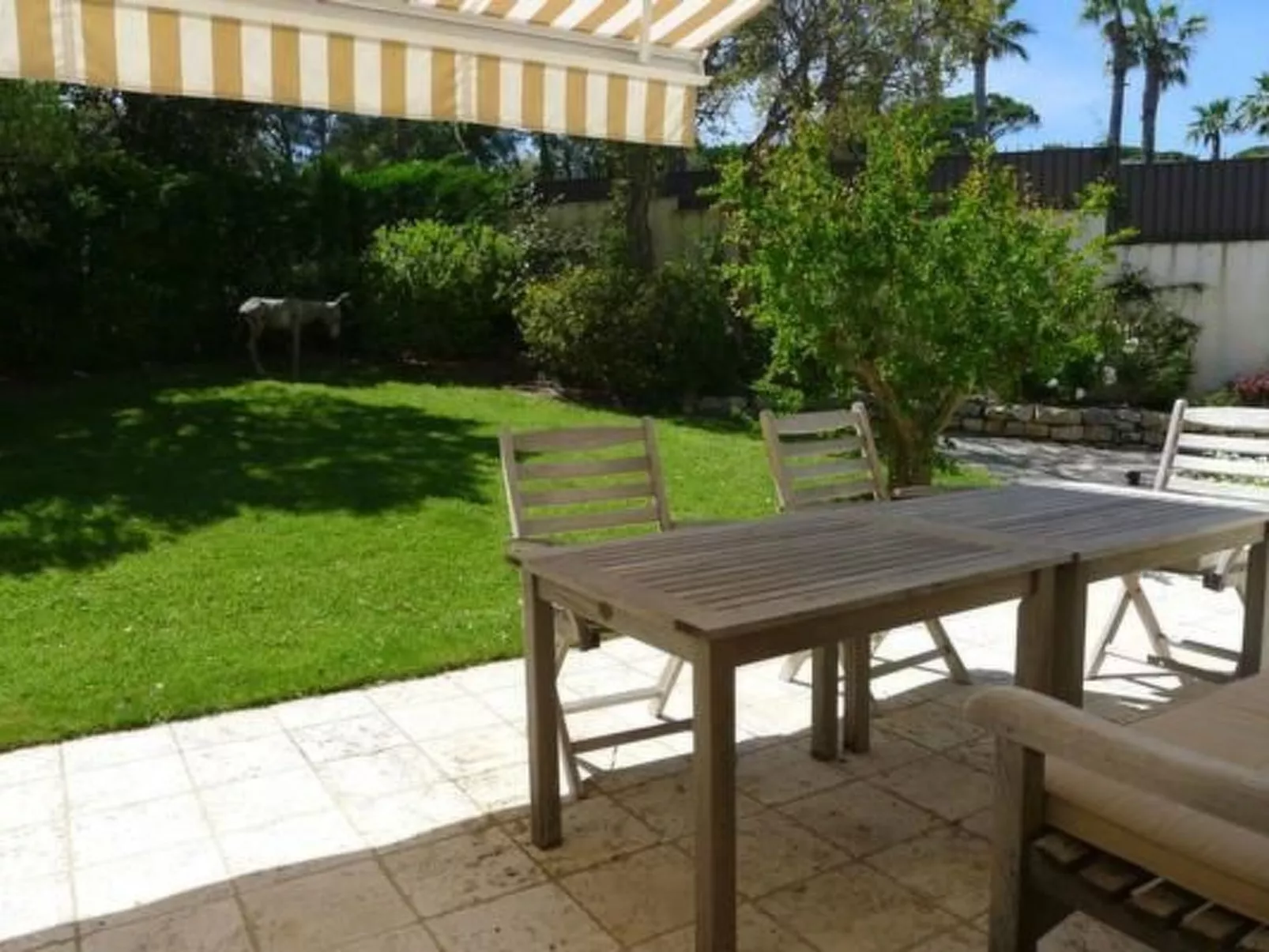 Villa in Sainte Maxime mit Sicht auf Meer - Draußen