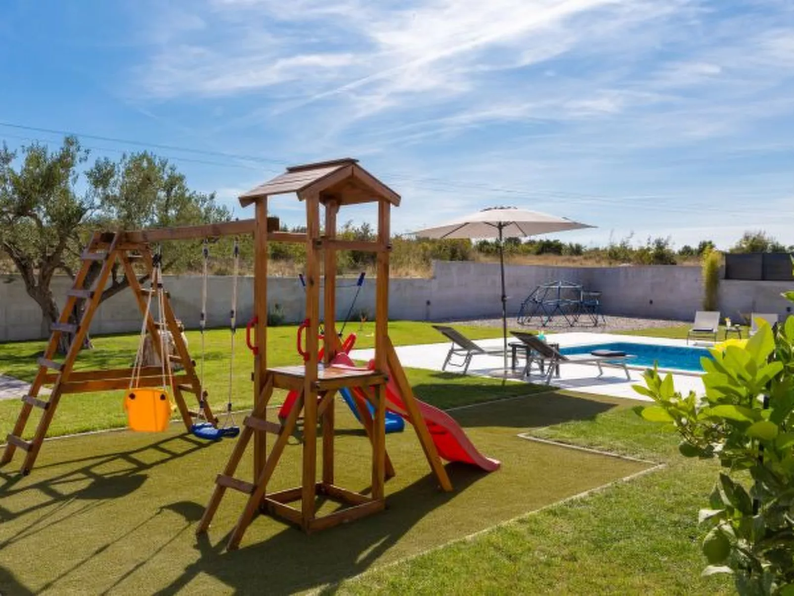 Villa Lacus in Vrana with pool - Image-tags.info